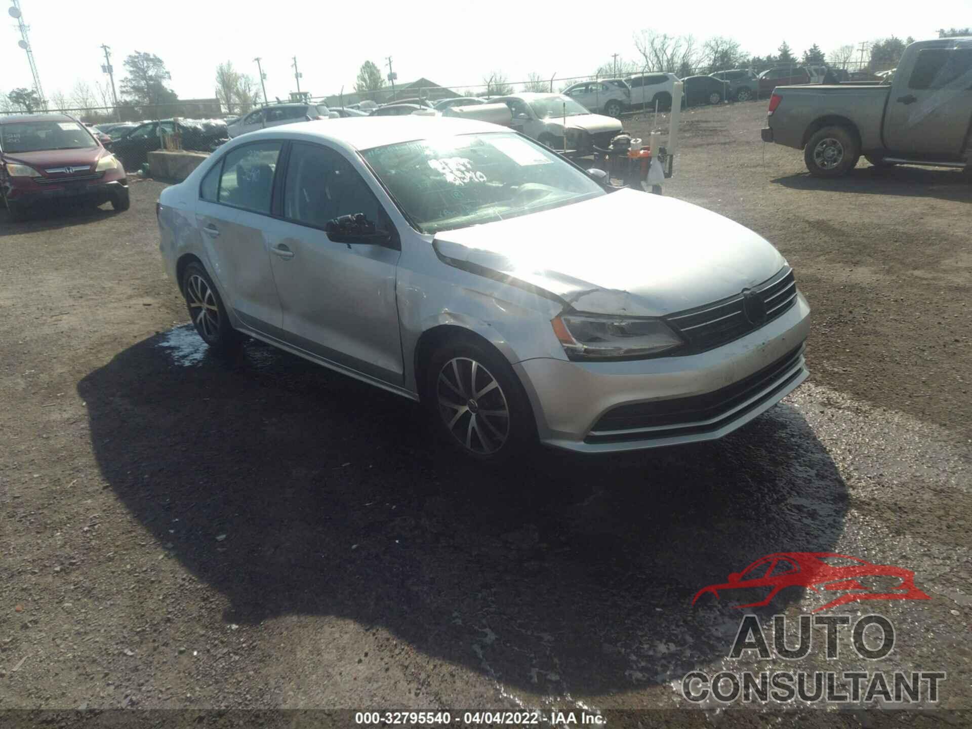 VOLKSWAGEN JETTA SEDAN 2016 - 3VWD67AJ7GM314720