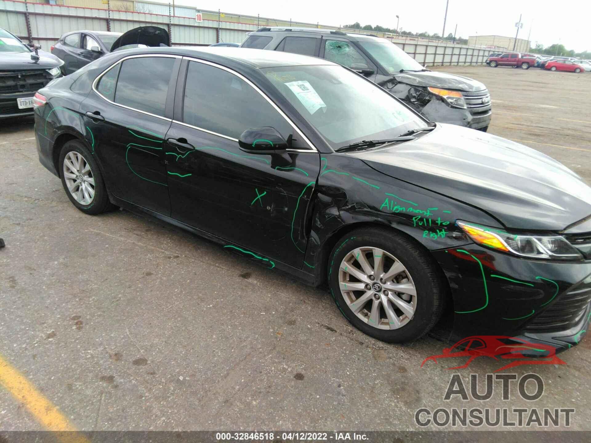 TOYOTA CAMRY 2019 - 4T1B11HK1KU721887