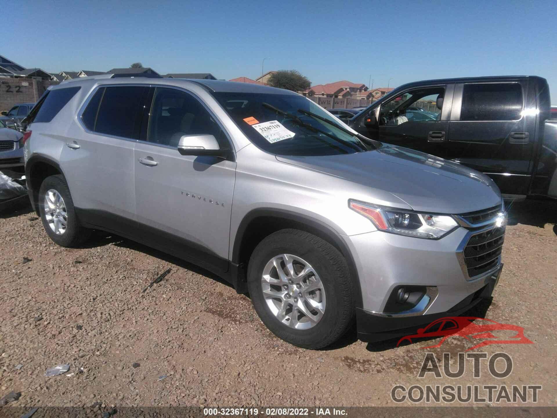 CHEVROLET TRAVERSE 2018 - 1GNEVGKW0JJ157211