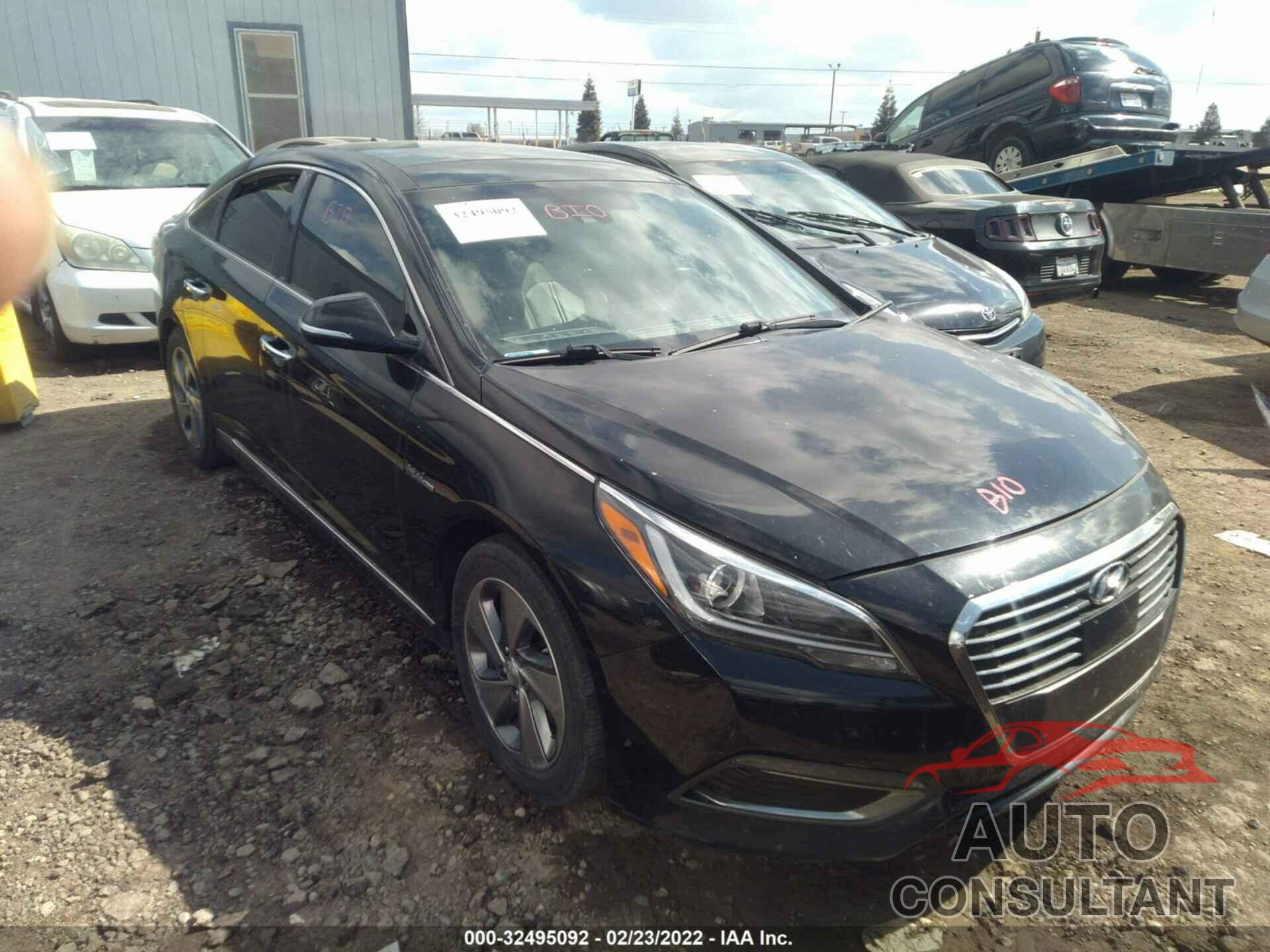 HYUNDAI SONATA HYBRID 2017 - KMHE34L12HA046990