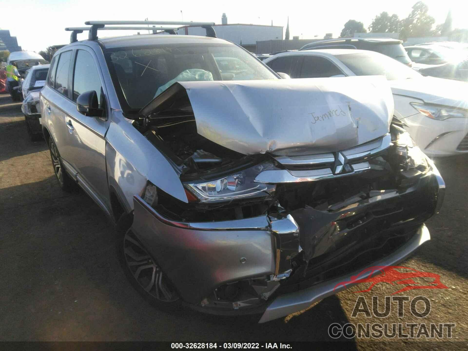 MITSUBISHI OUTLANDER 2018 - JA4AD2A35JZ005442