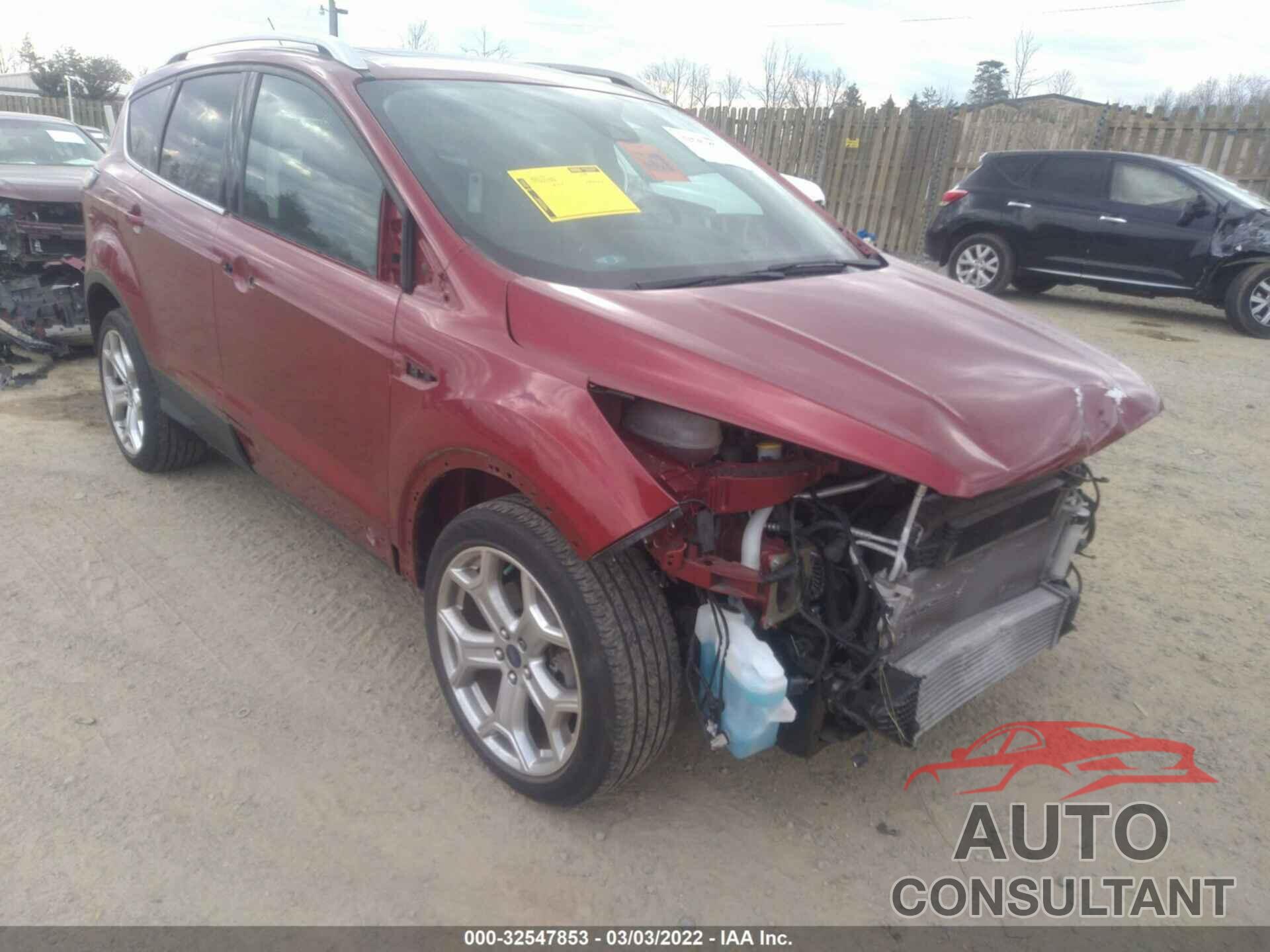 FORD ESCAPE 2017 - 1FMCU9J93HUA89159