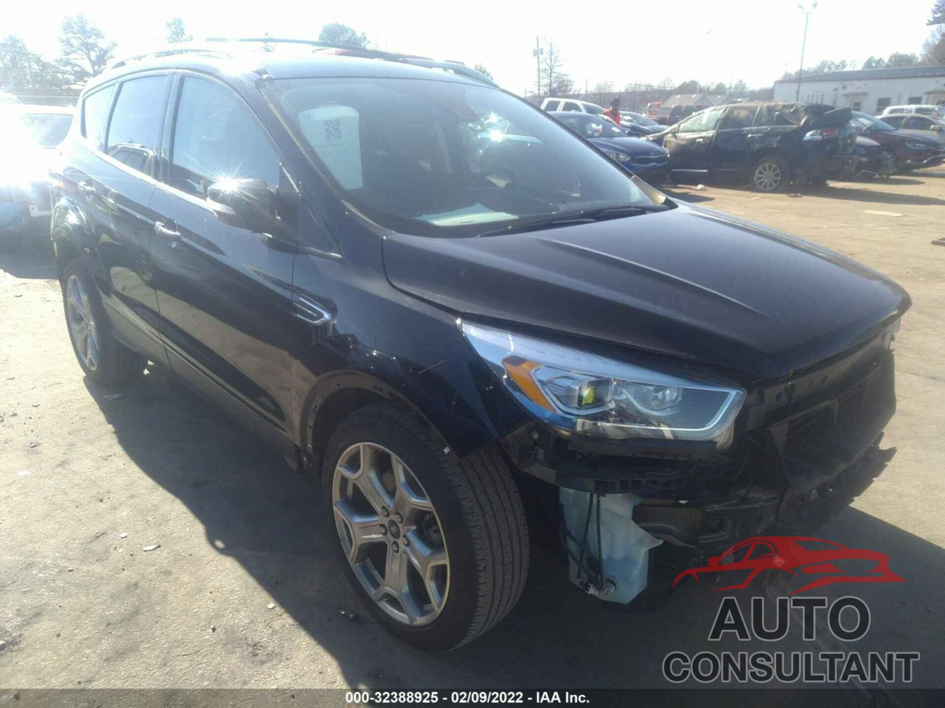 FORD ESCAPE 2017 - 1FMCU0J98HUA32449