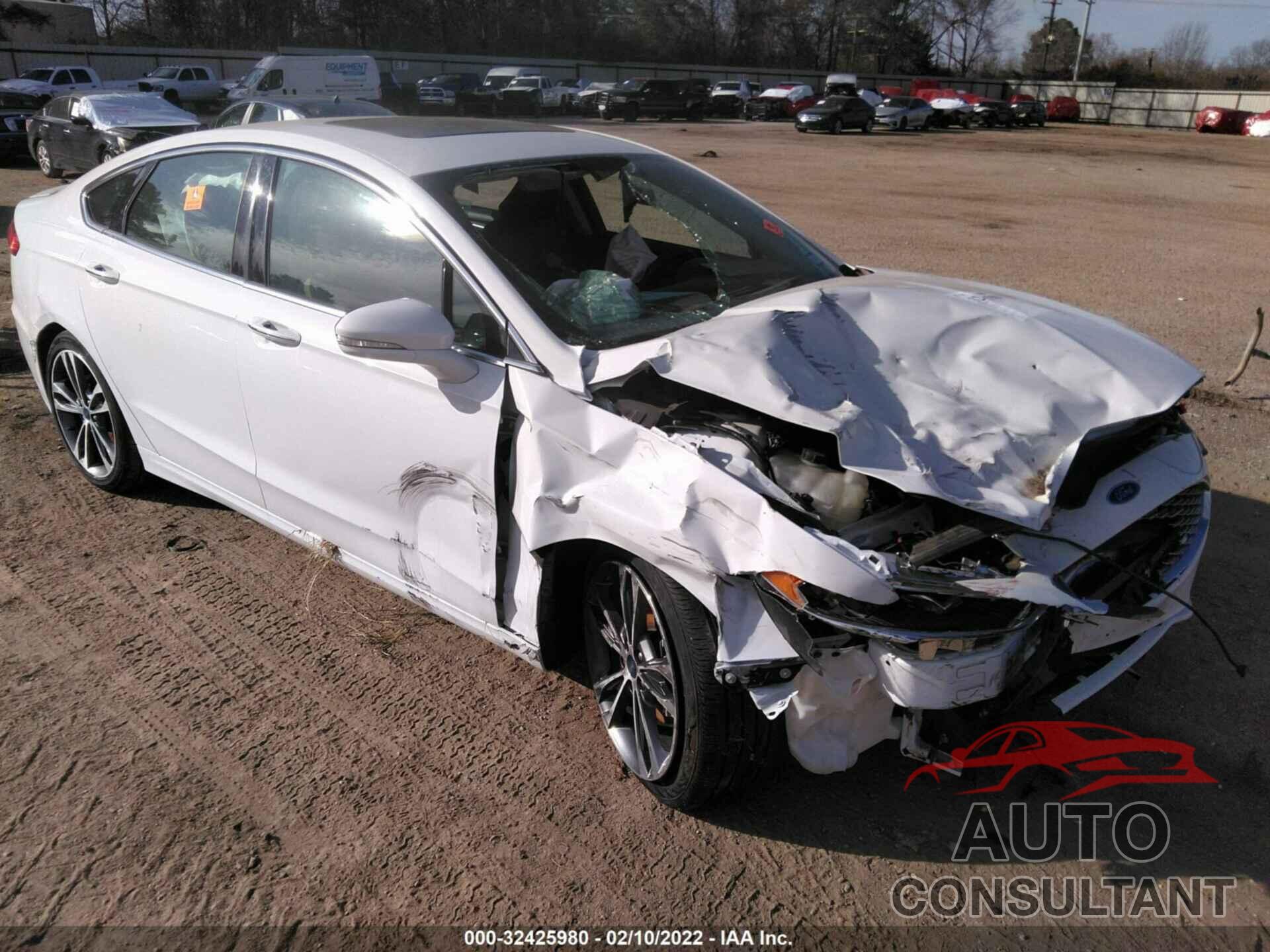 FORD FUSION 2020 - 3FA6P0D95LR151943