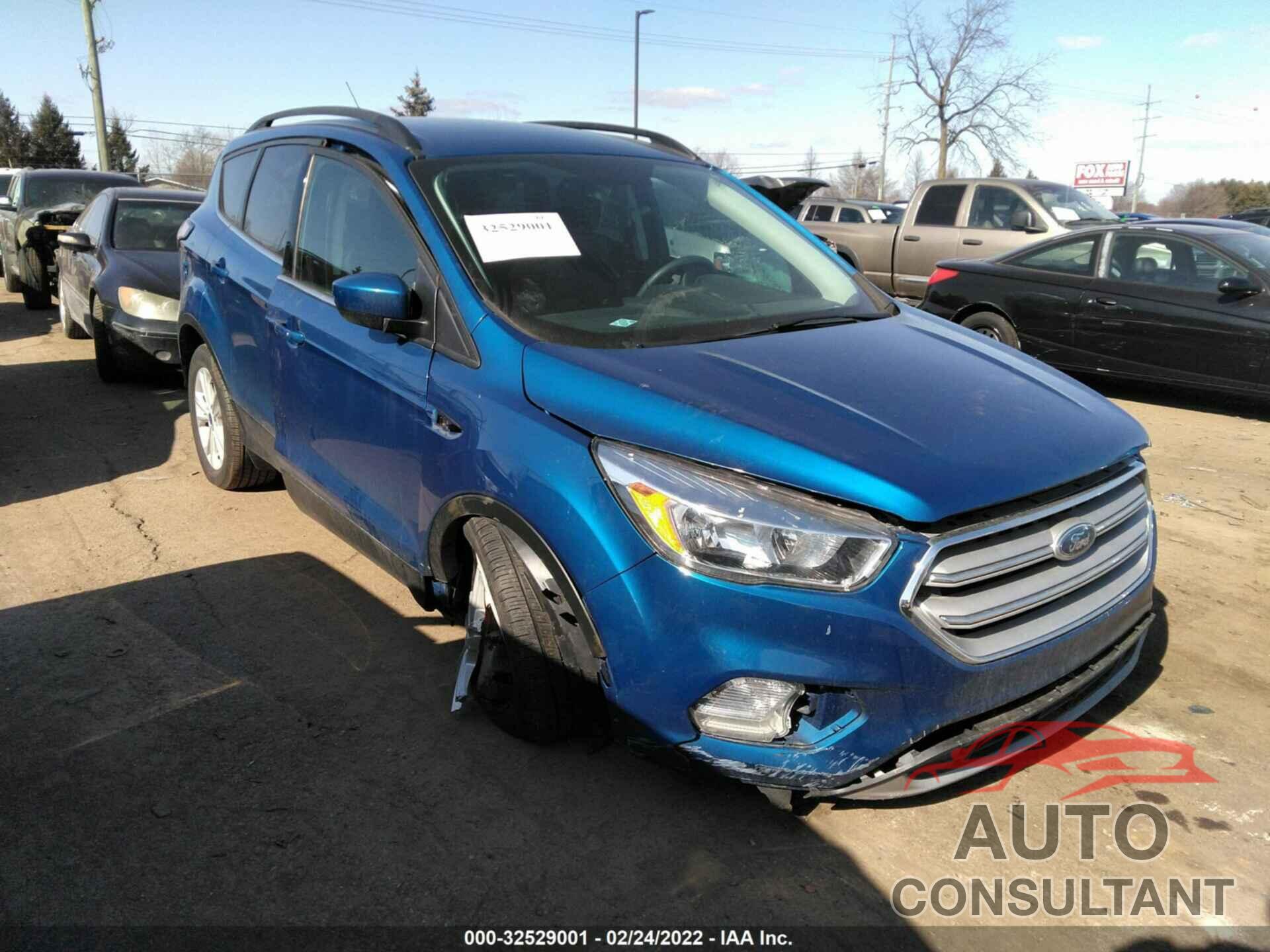 FORD ESCAPE 2018 - 1FMCU0GD1JUC31764