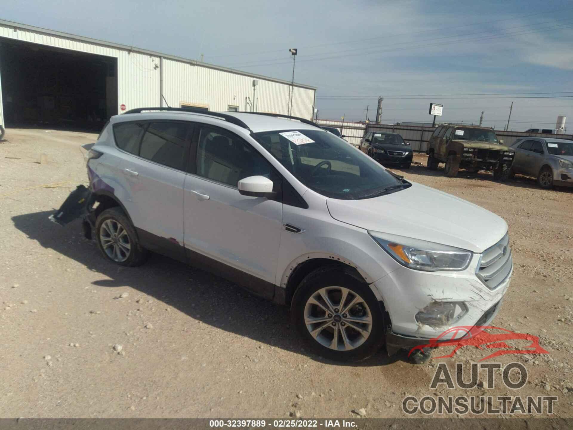 FORD ESCAPE 2018 - 1FMCU9GD7JUA43058