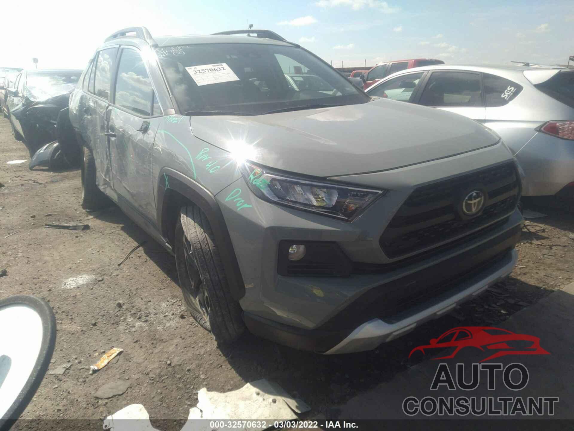 TOYOTA RAV4 2020 - 2T3J1RFV5LC081197