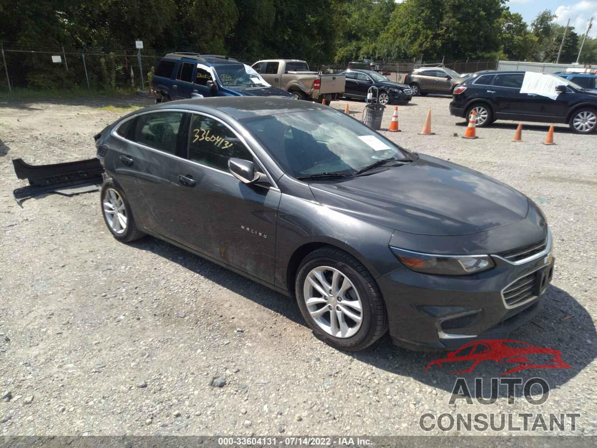CHEVROLET MALIBU 2017 - 1G1ZE5ST7HF144000