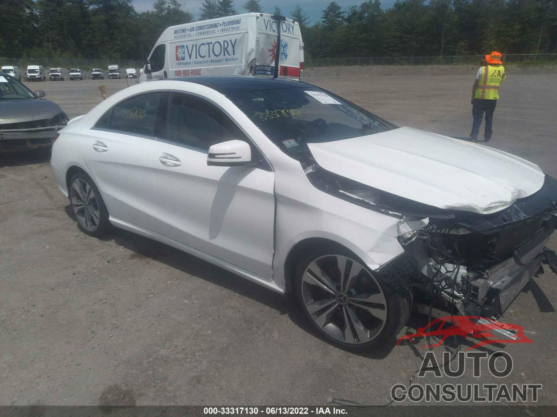 MERCEDES-BENZ CLA 2019 - WDDSJ4GB5KN726923