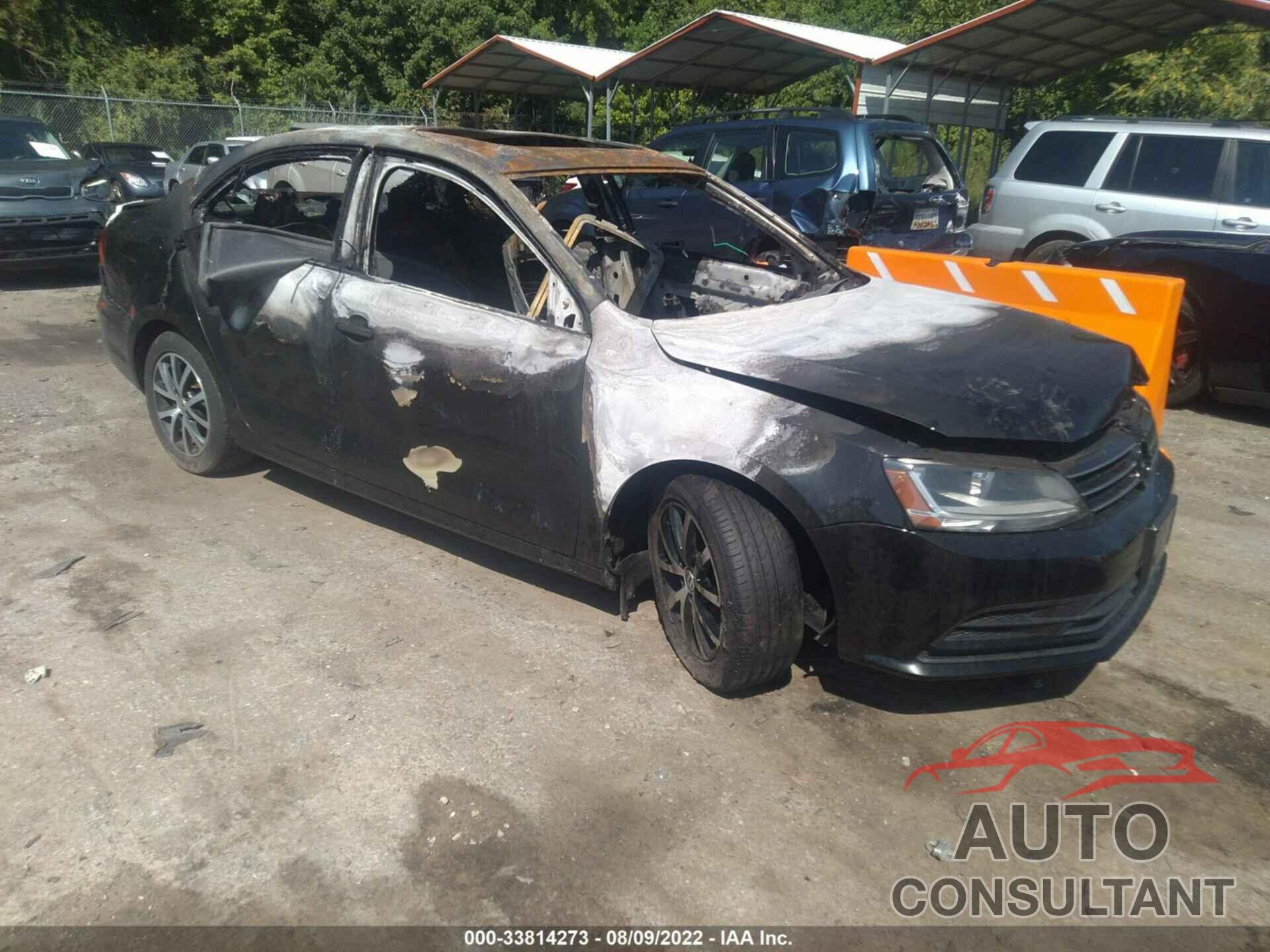 VOLKSWAGEN JETTA 2017 - 3VWDB7AJ3HM384695