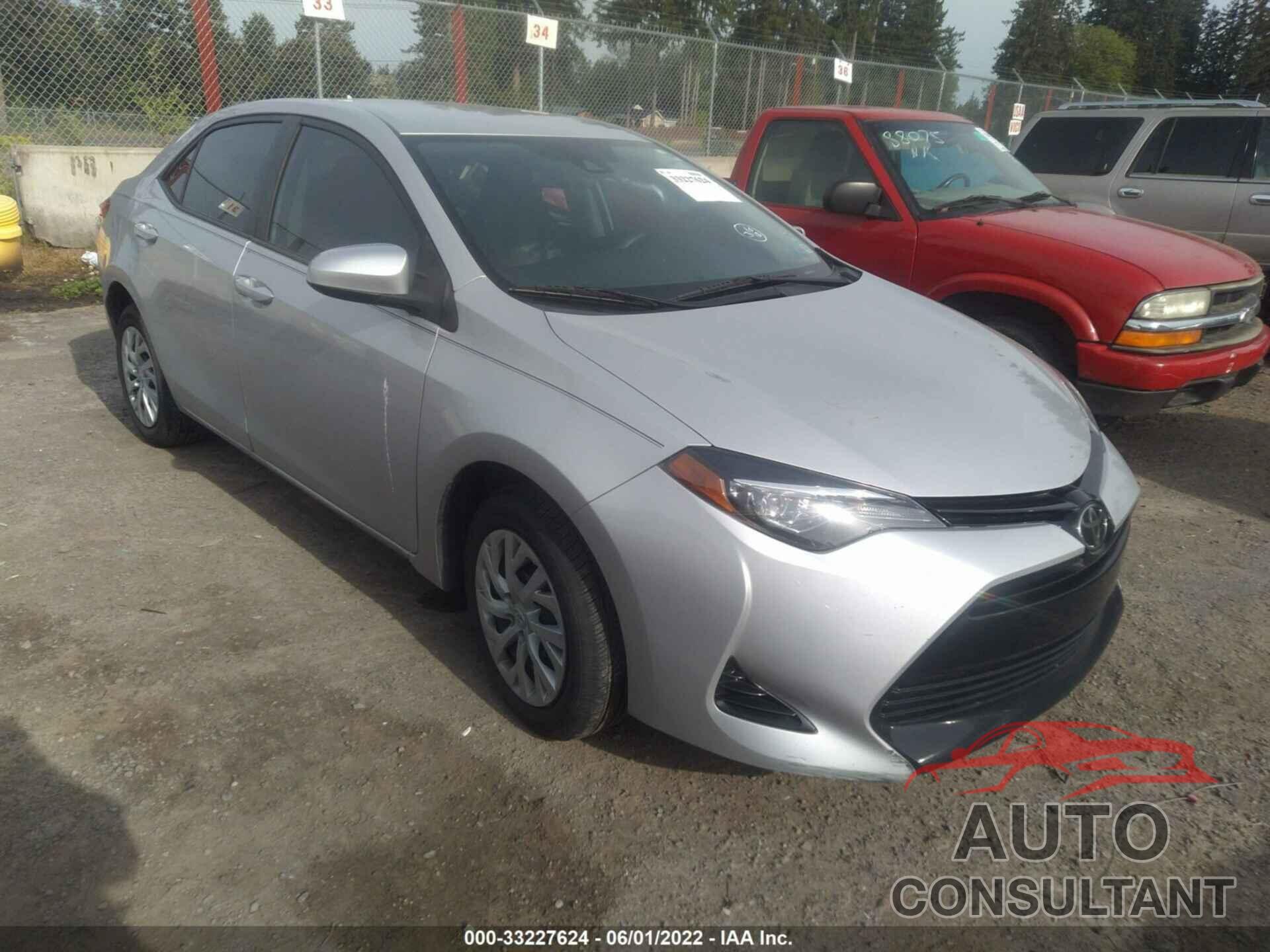 TOYOTA COROLLA 2017 - 5YFBURHEXHP666916