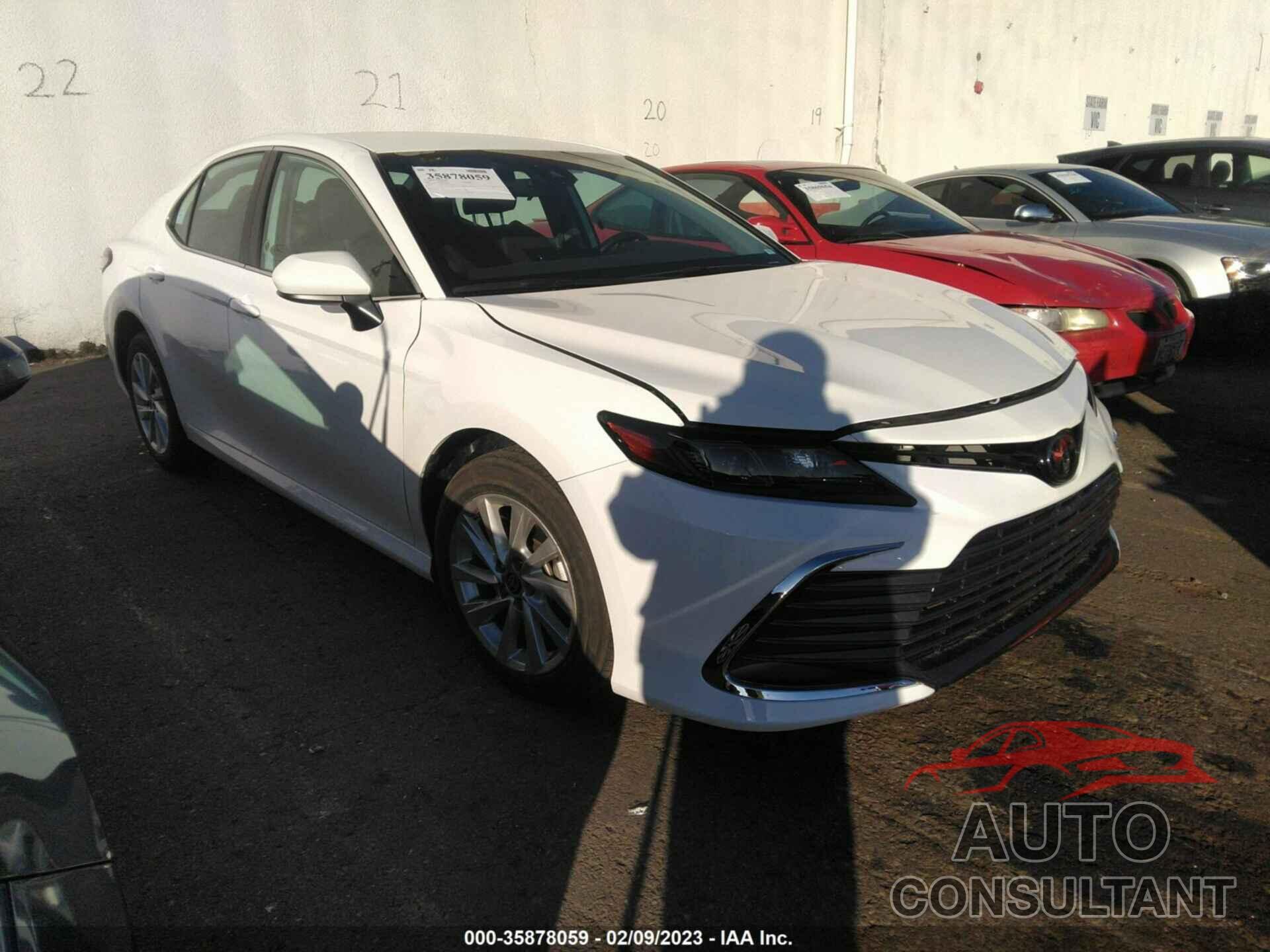 TOYOTA CAMRY 2021 - 4T1C11AK1MU602867