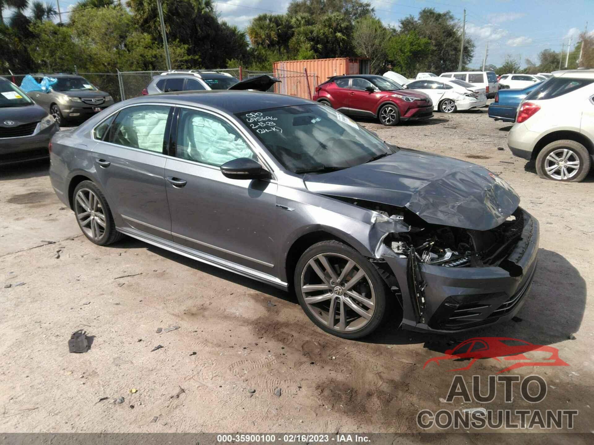 VOLKSWAGEN PASSAT 2017 - 1VWDT7A37HC061217