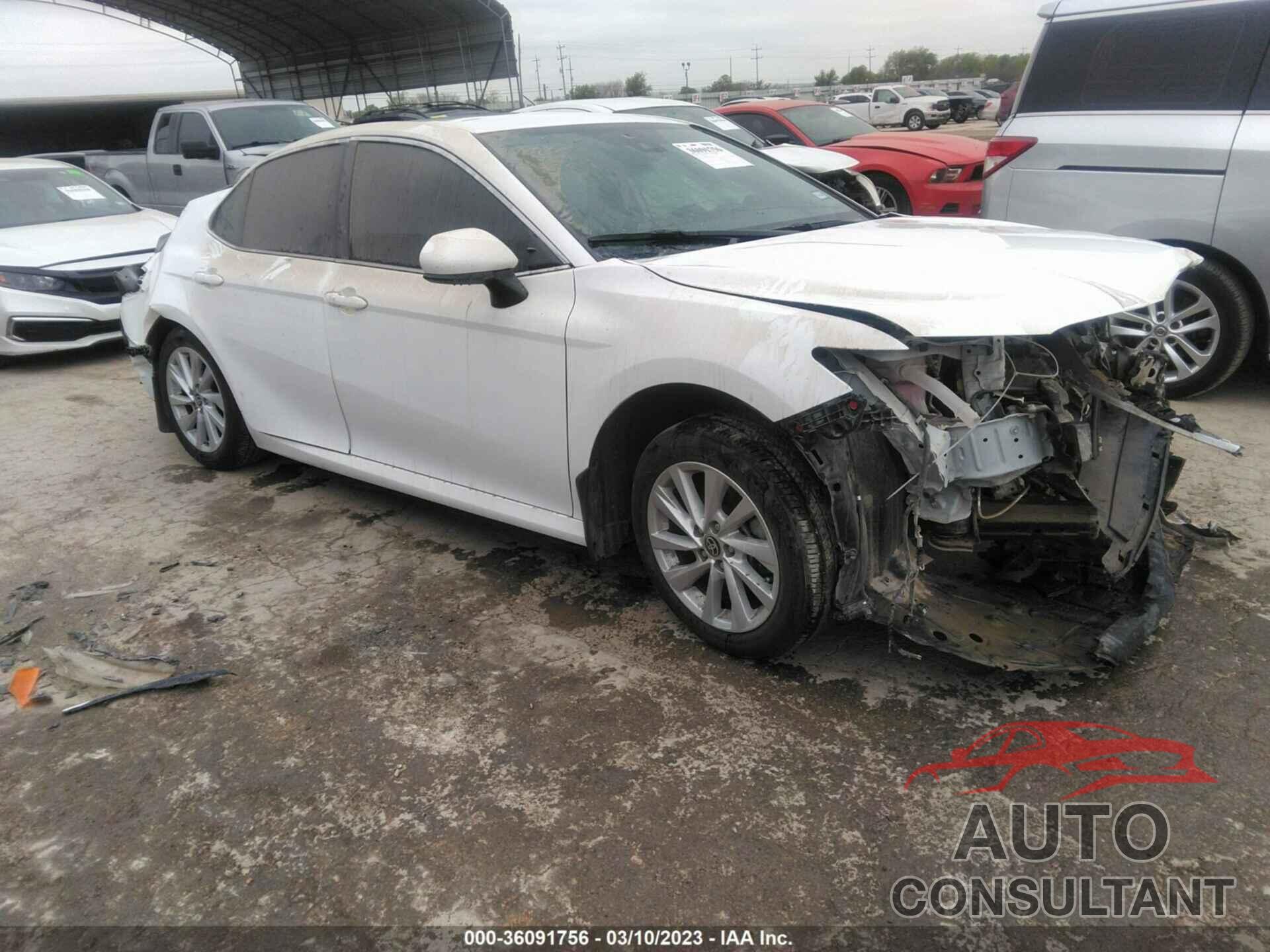 TOYOTA CAMRY 2022 - 4T1C11AK1NU691454