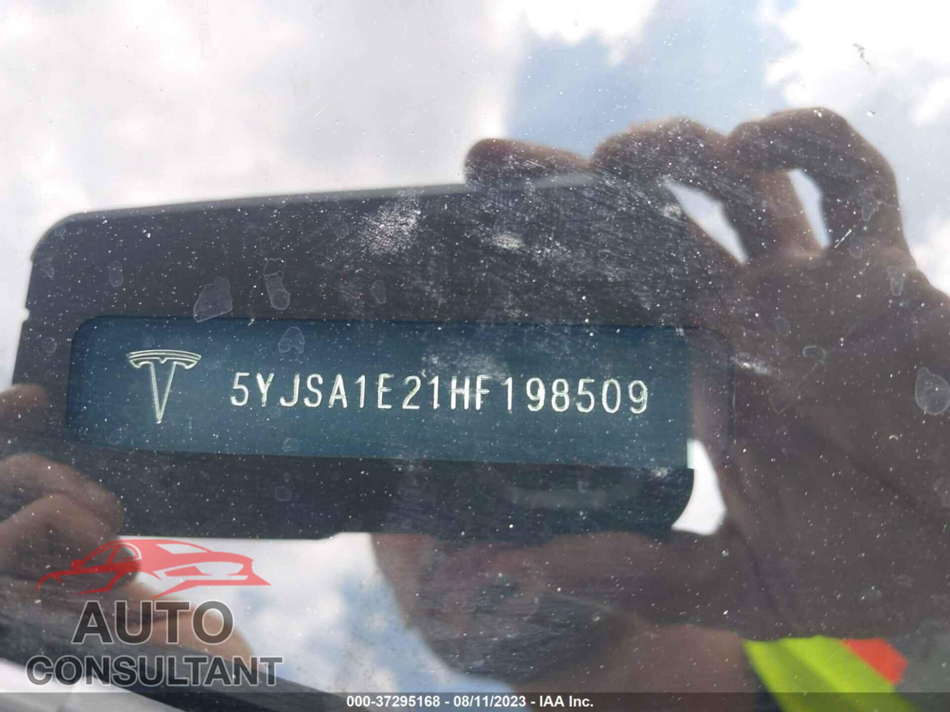 TESLA MODEL S 2017 - 5YJSA1E21HF198509