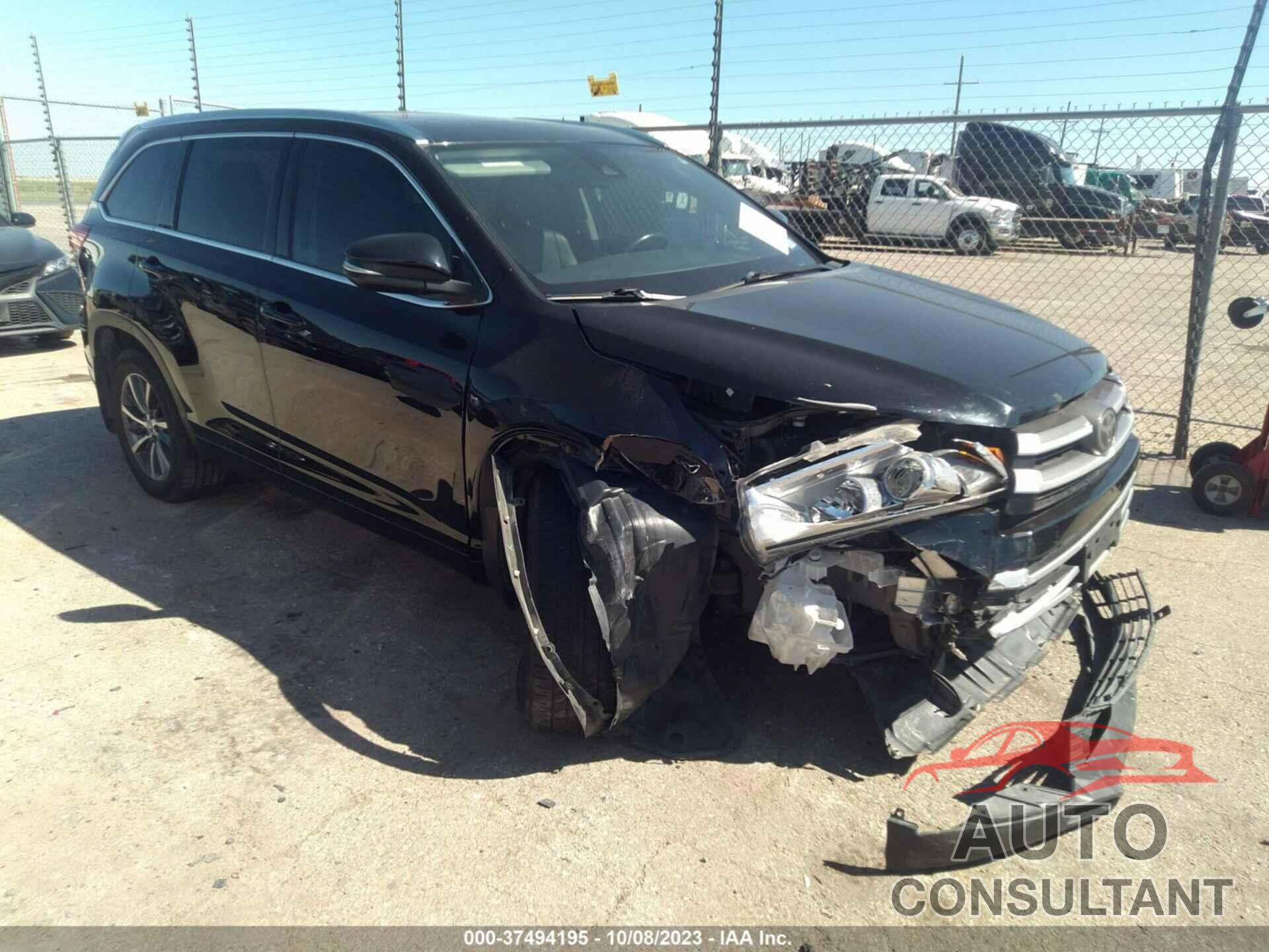 TOYOTA HIGHLANDER 2018 - 5TDJZRFH8JS847939