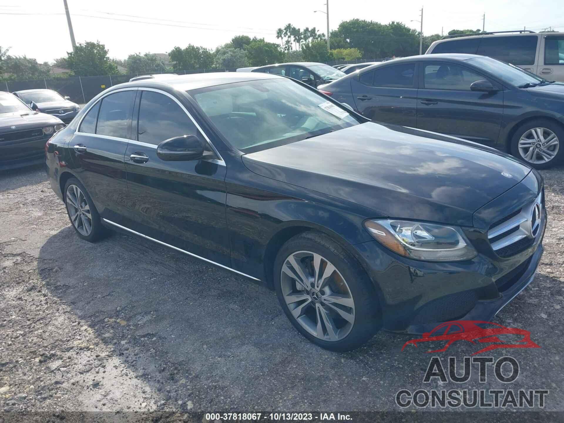 MERCEDES-BENZ C 300 2017 - 55SWF4KB4HU212572