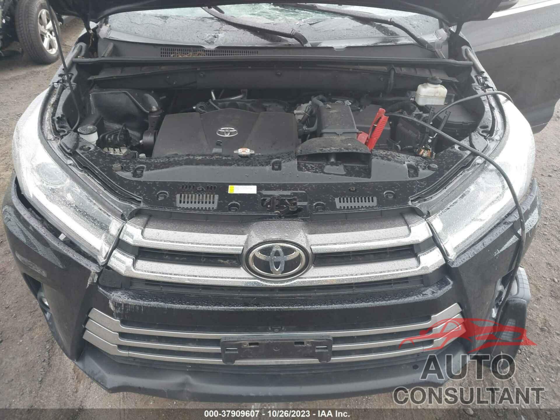 TOYOTA HIGHLANDER 2019 - 5TDDZRFH7KS729623