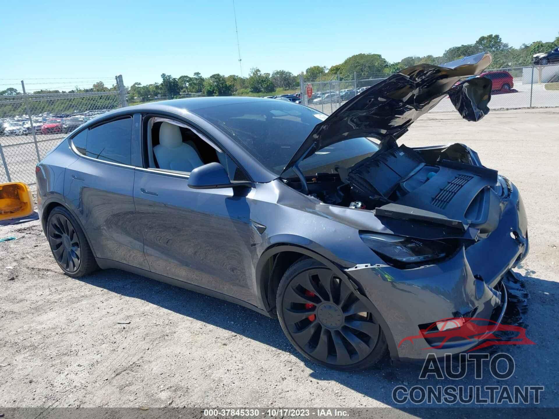 TESLA MODEL Y 2023 - 7SAYGDEF3PF600867