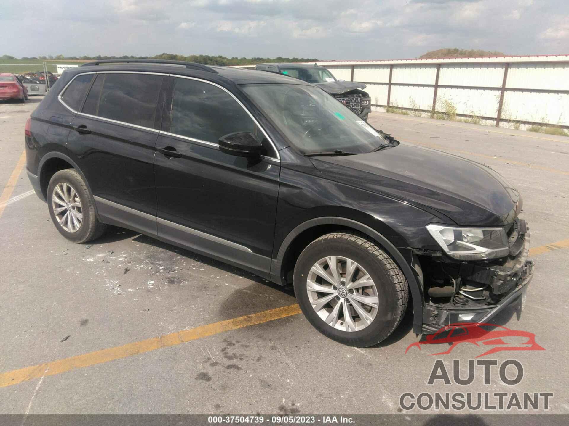 VOLKSWAGEN TIGUAN 2018 - 3VV2B7AX0JM014102