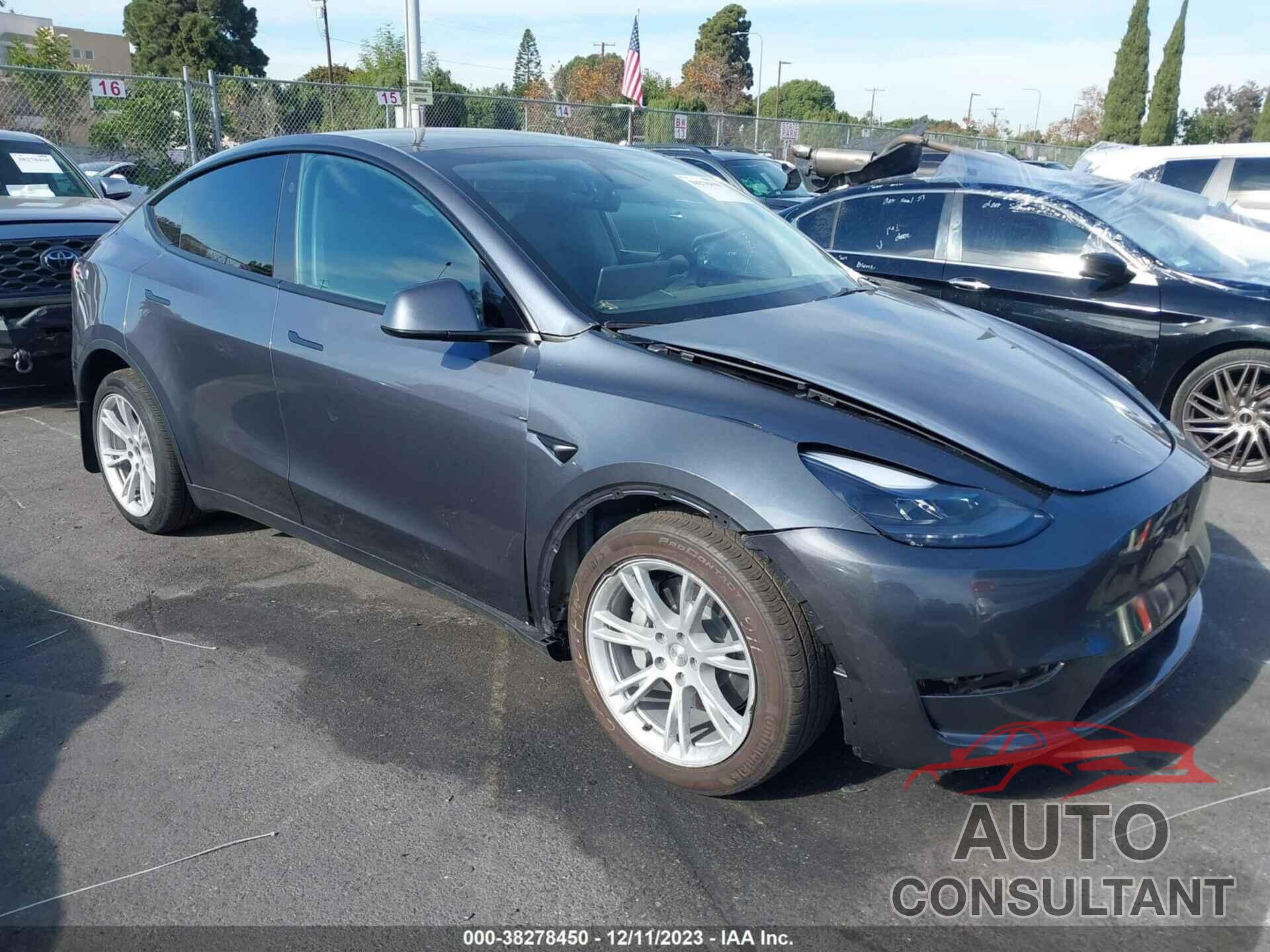 TESLA MODEL Y 2023 - 7SAYGDEE8PF877943