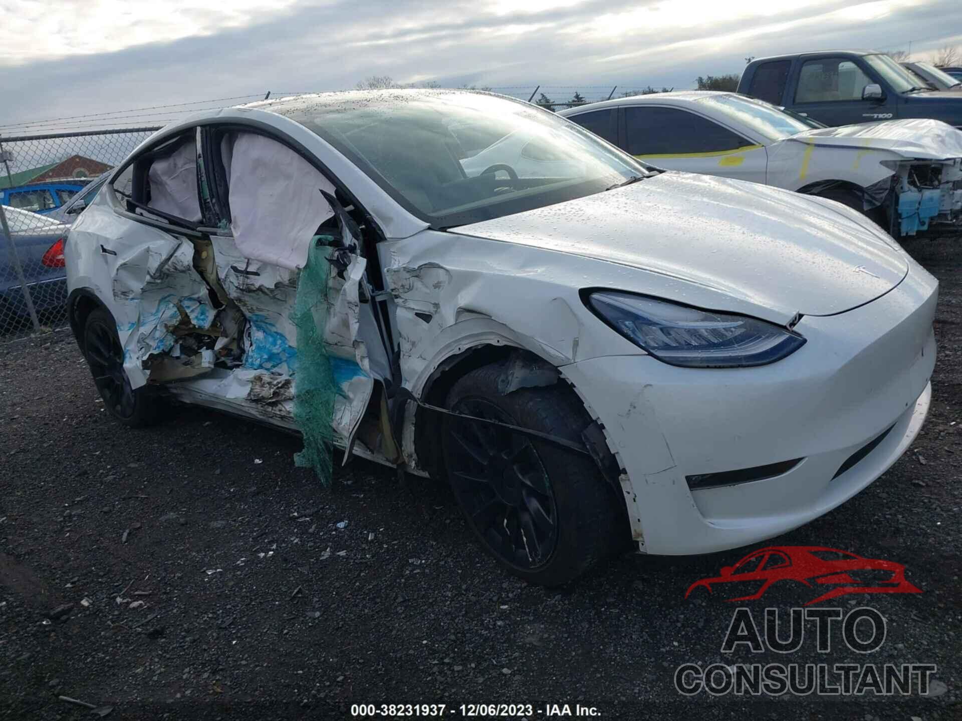 TESLA MODEL Y 2021 - 5YJYGAEE3MF287236