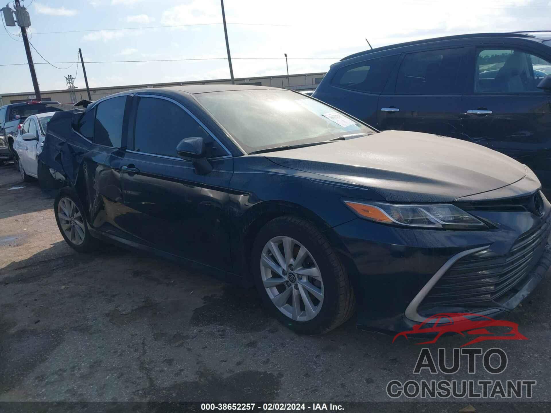 TOYOTA CAMRY 2021 - 4T1C11AK6MU420341
