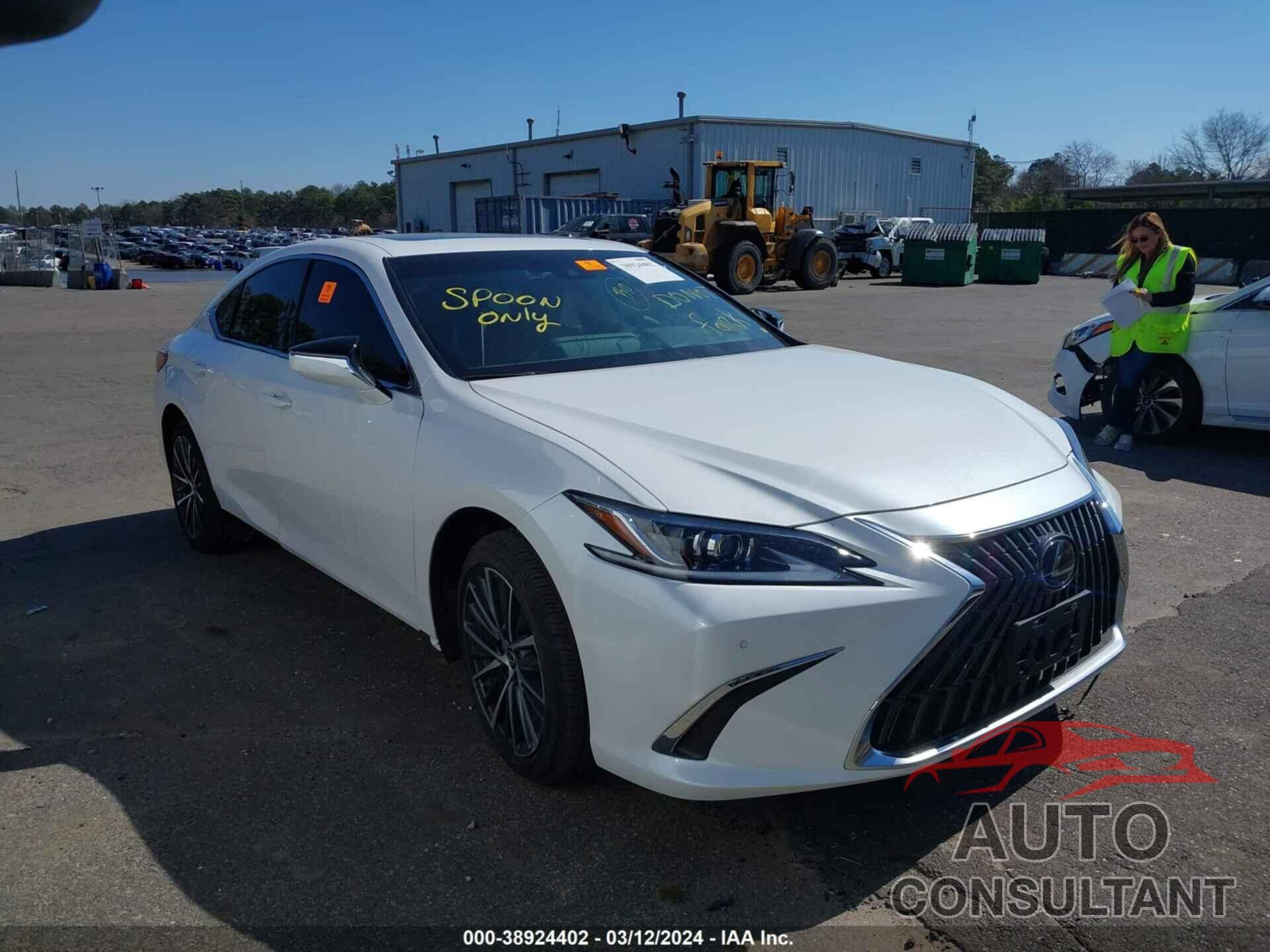 LEXUS ES 250 2024 - 58AD11D11RU012692