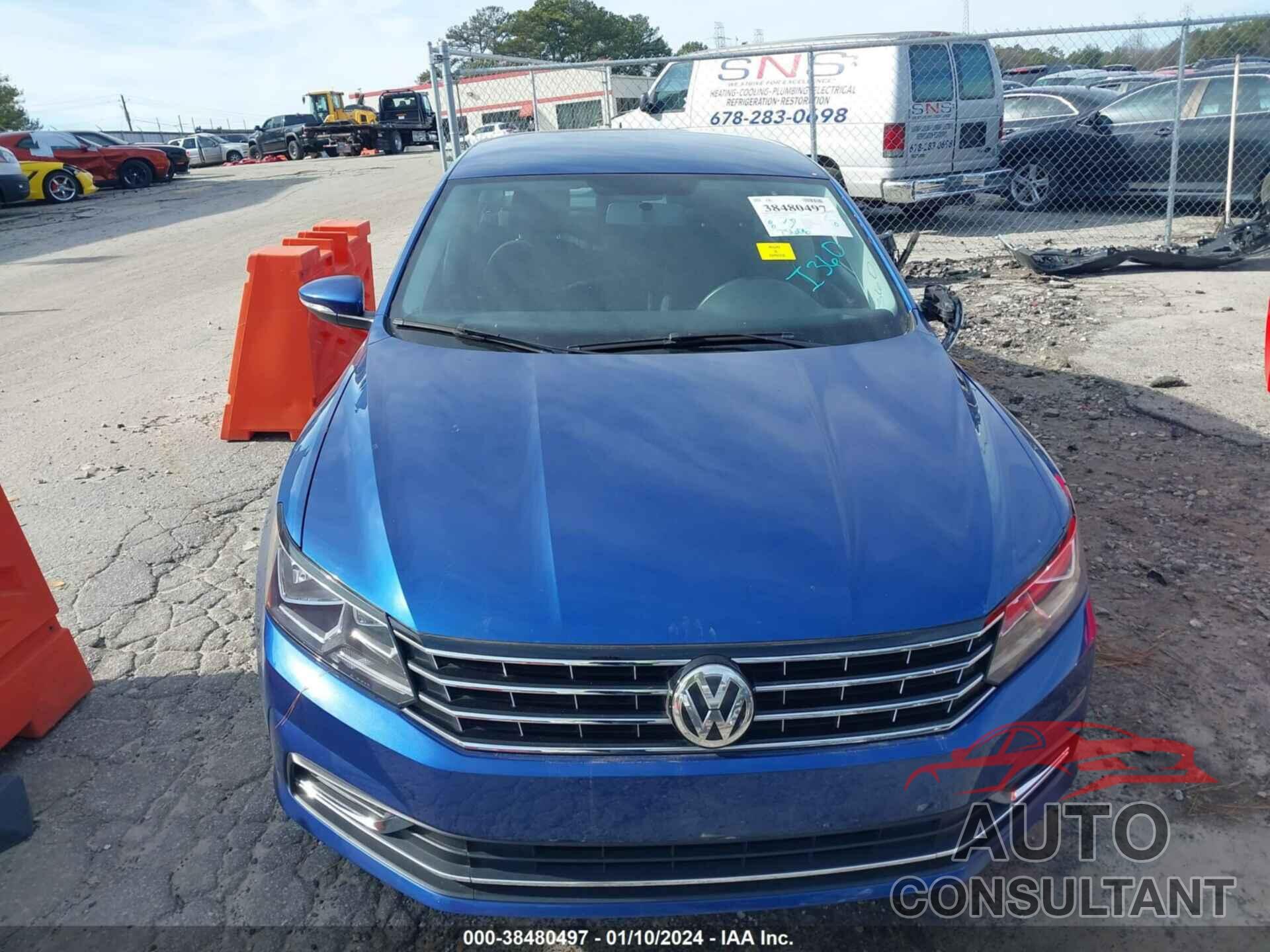 VOLKSWAGEN PASSAT 2017 - 1VWAT7A34HC007571