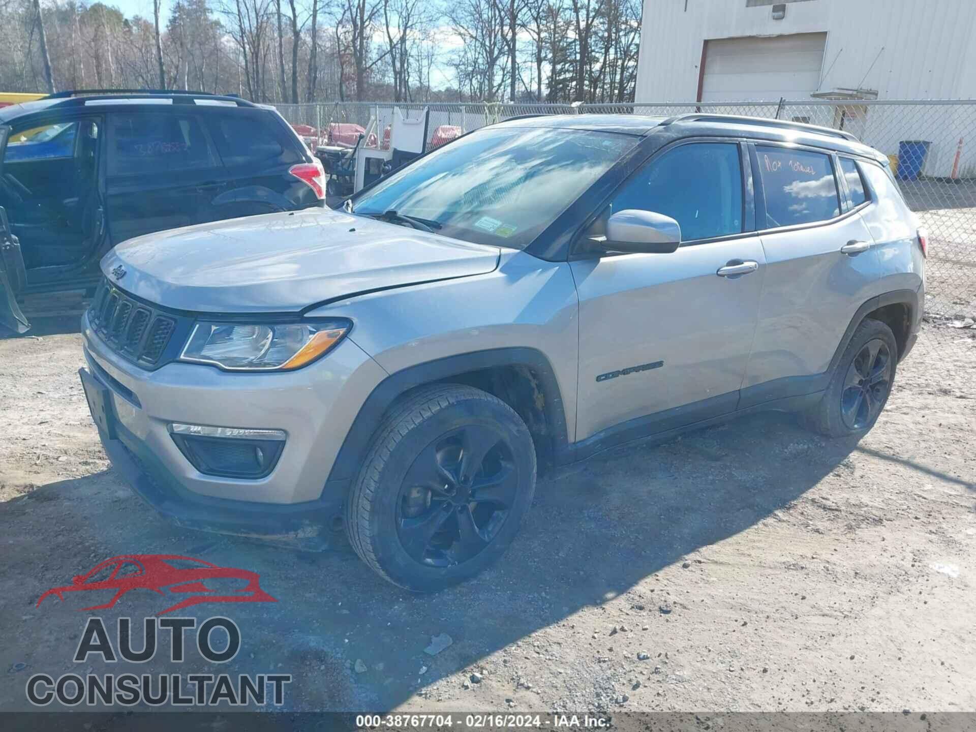JEEP COMPASS 2018 - 3C4NJDBB8JT396076