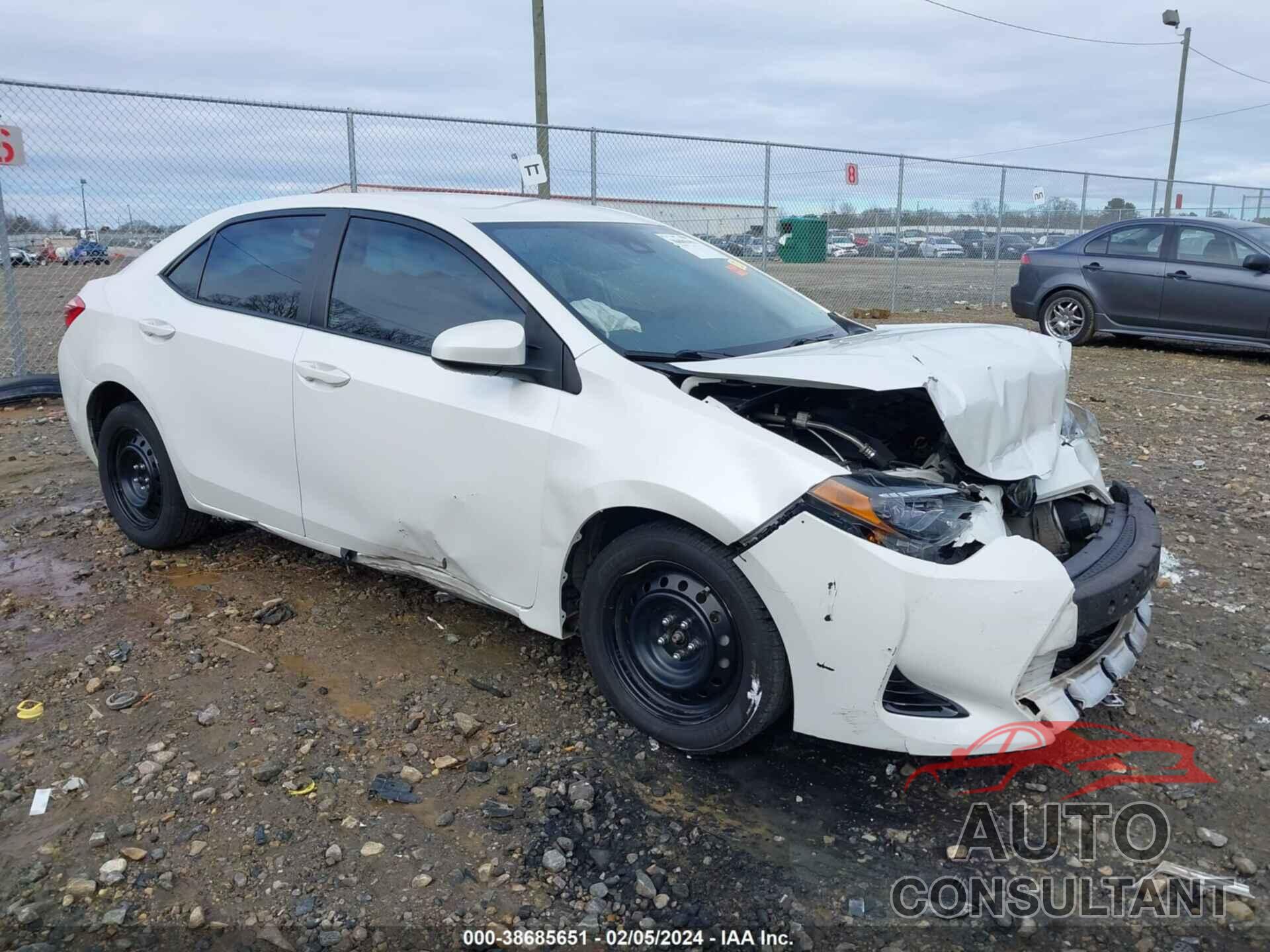 TOYOTA COROLLA 2018 - 5YFBURHE3JP756981