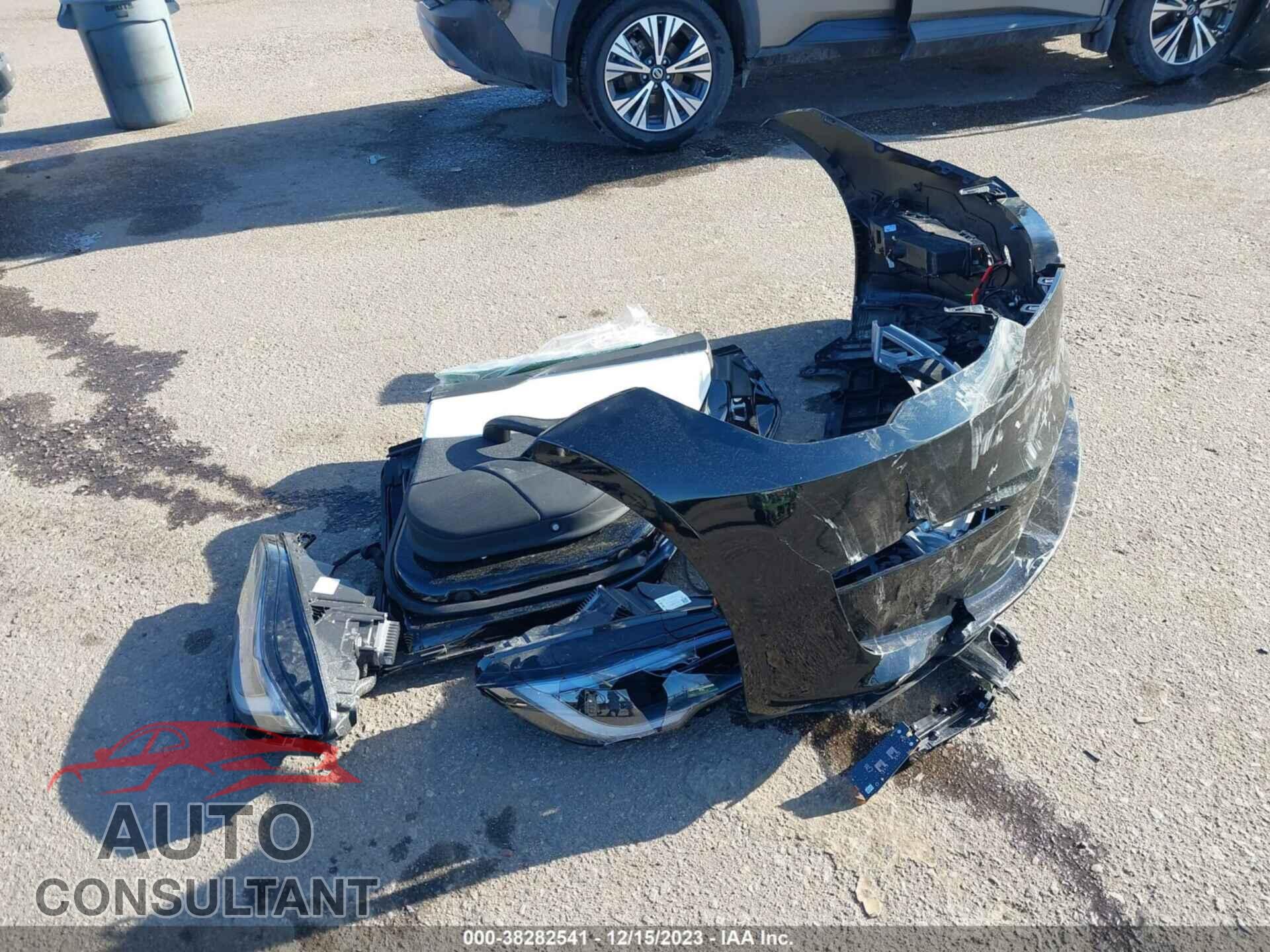 TESLA MODEL S 2023 - 5YJSA1E64PF524398