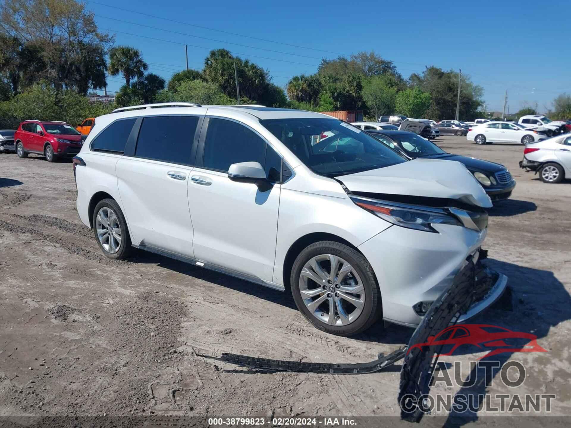 TOYOTA SIENNA 2022 - 5TDERKEC0NS100162