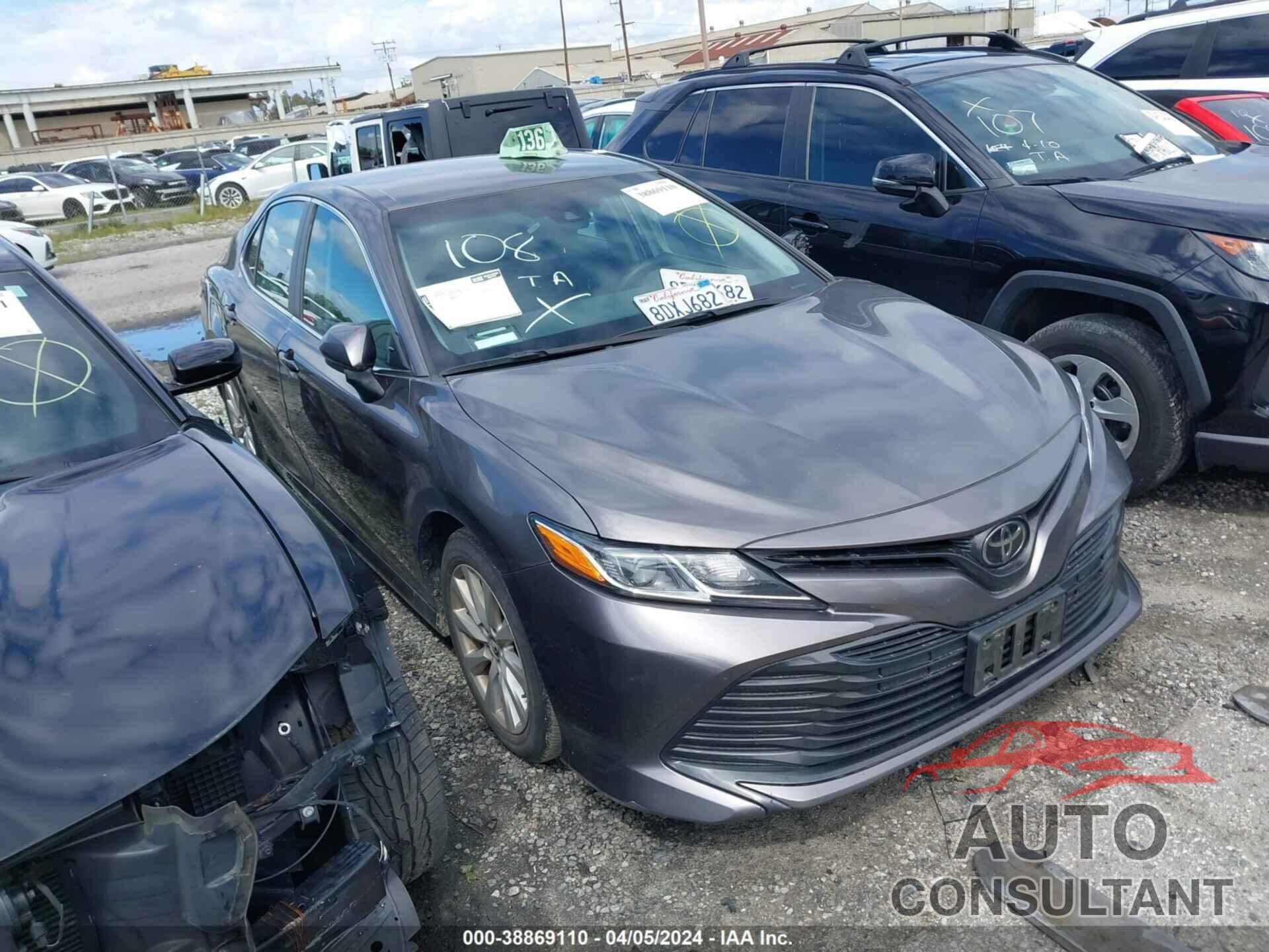 TOYOTA CAMRY 2018 - 4T1B11HK9JU108060