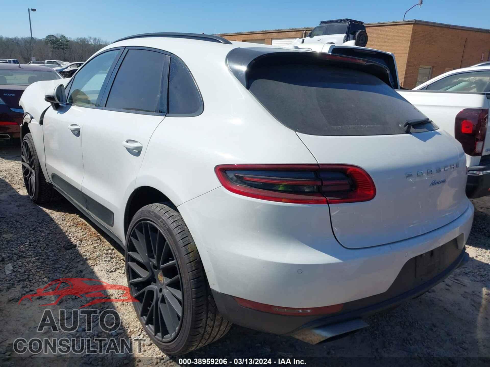 PORSCHE MACAN 2017 - WP1AA2A57HLB01827