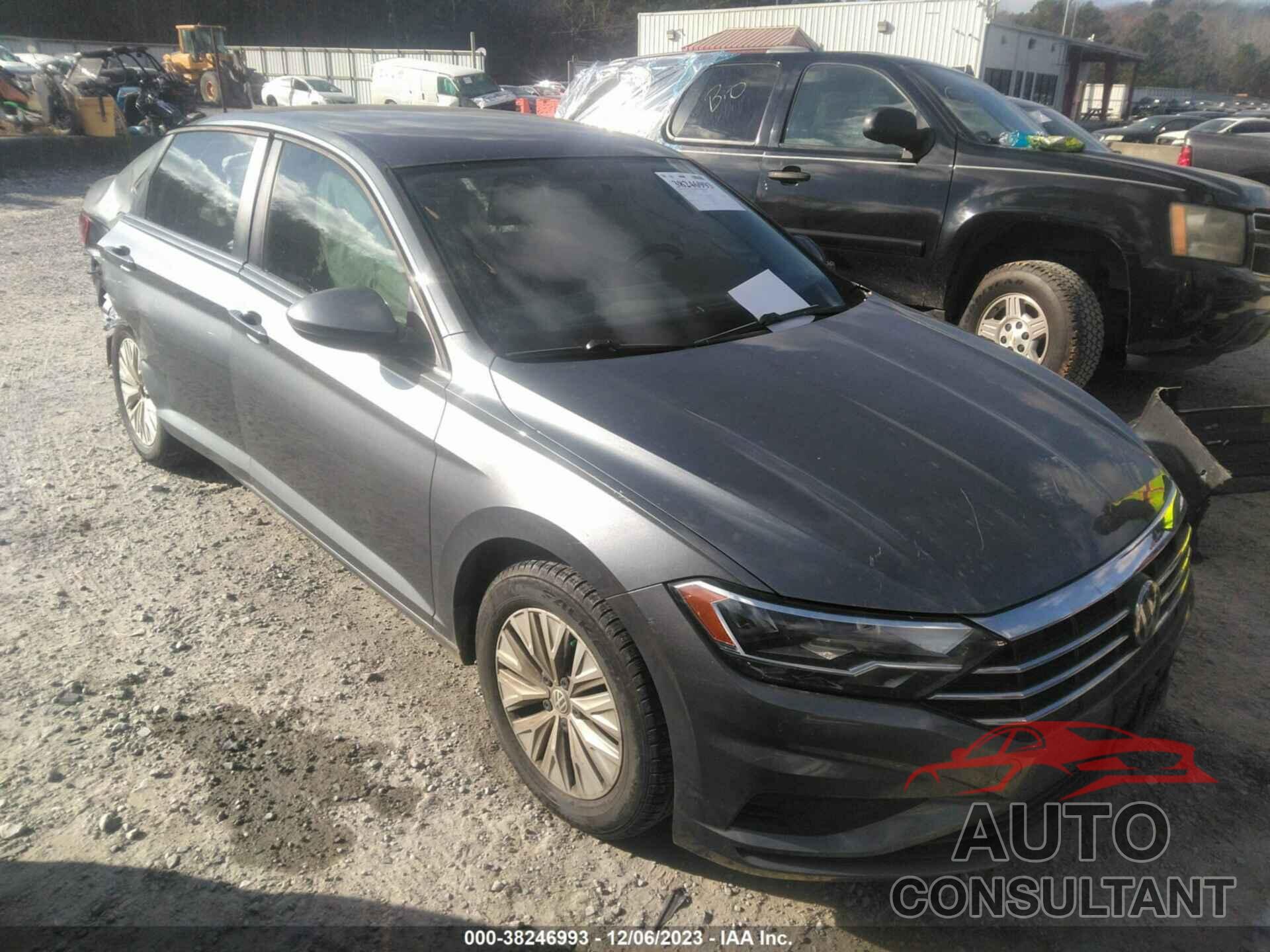 VOLKSWAGEN JETTA 2019 - 3VWN57BU0KM114996