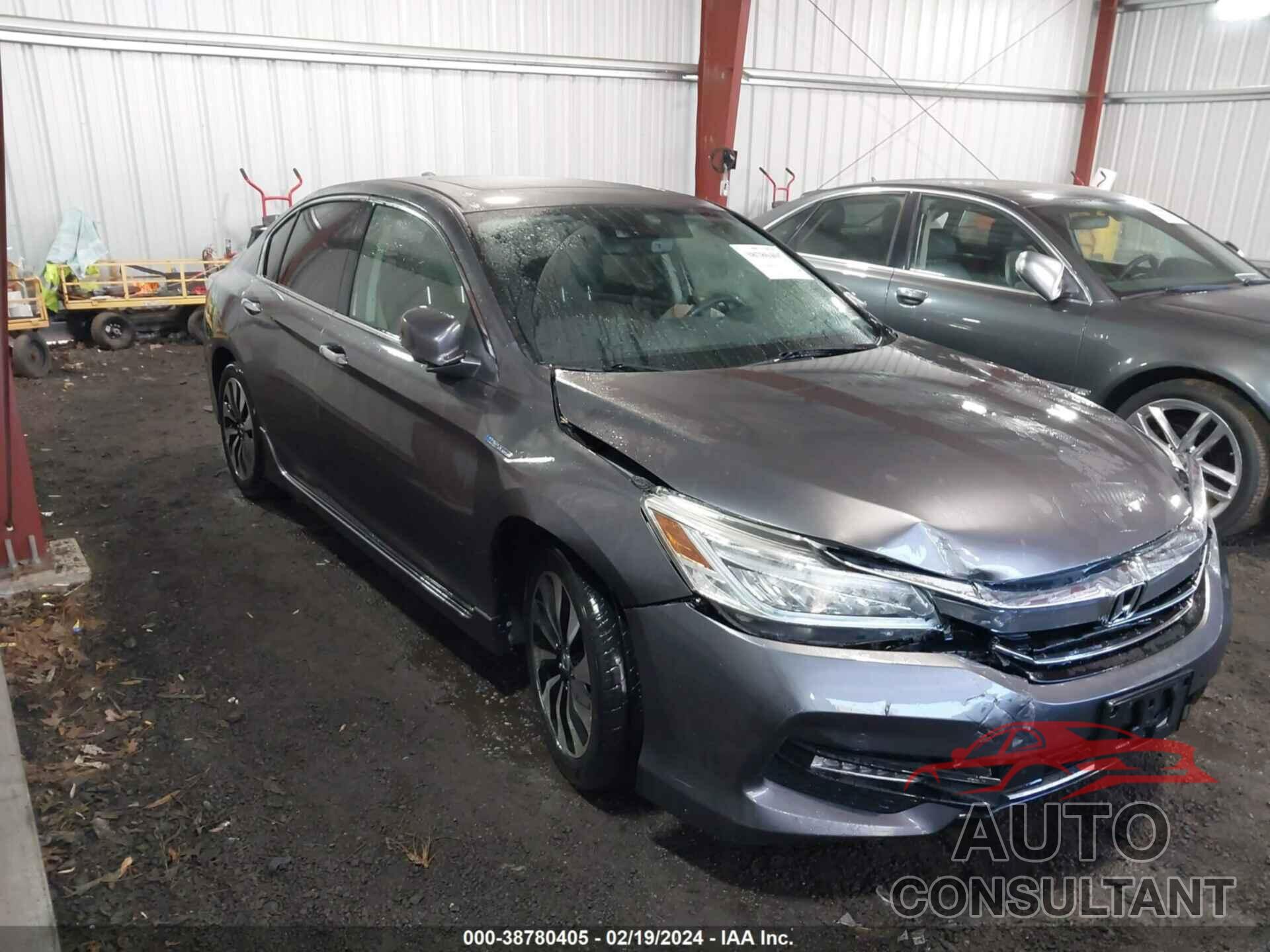 HONDA ACCORD 2017 - JHMCR6F77HC018658