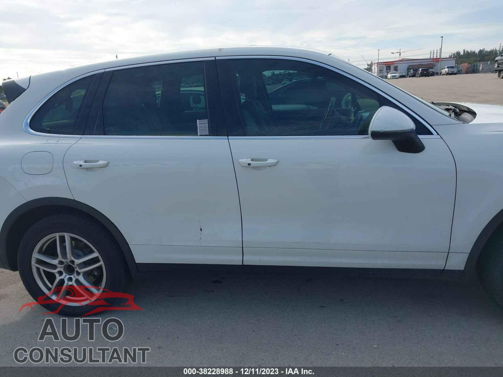 PORSCHE CAYENNE 2016 - WP1AA2A22GLA06368