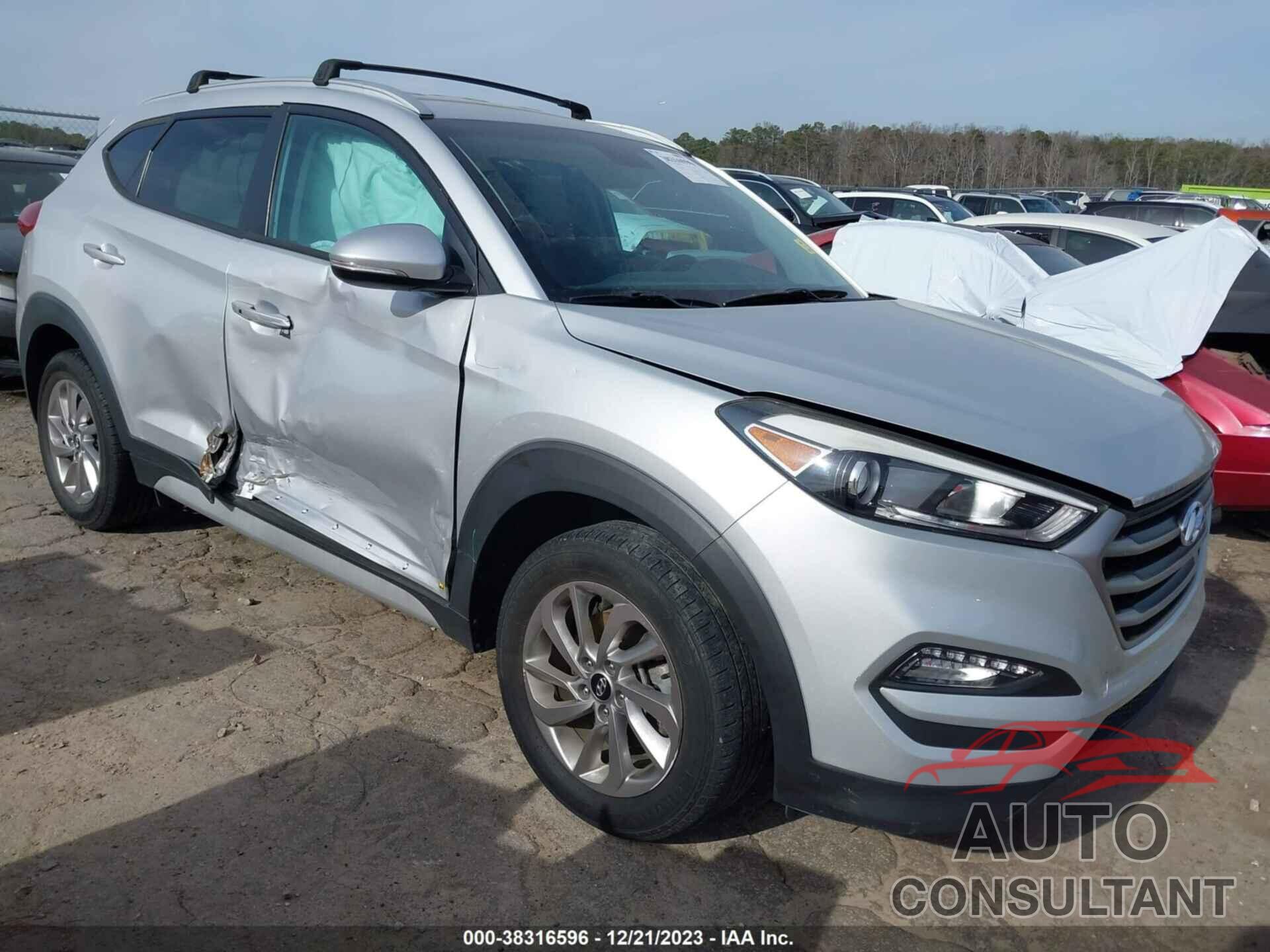 HYUNDAI TUCSON 2017 - KM8J33A40HU429850