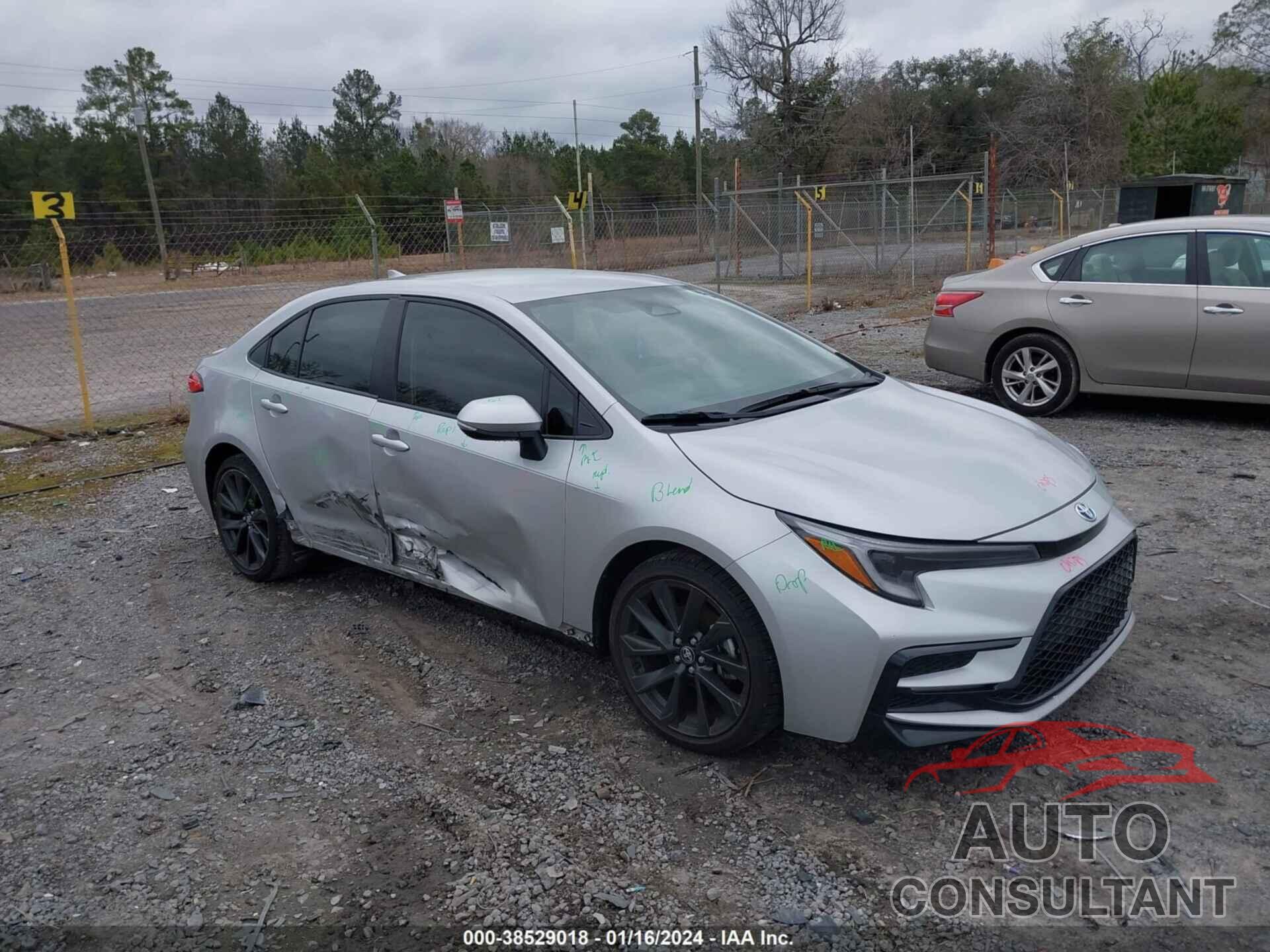 TOYOTA COROLLA 2024 - JTDBCMFE3RJ016162