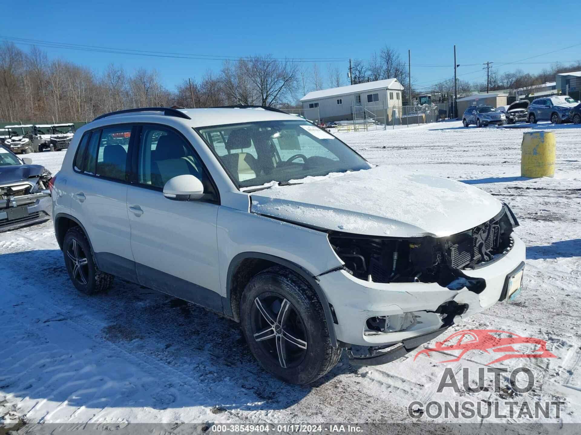 VOLKSWAGEN TIGUAN 2016 - WVGBV7AX4GW583951