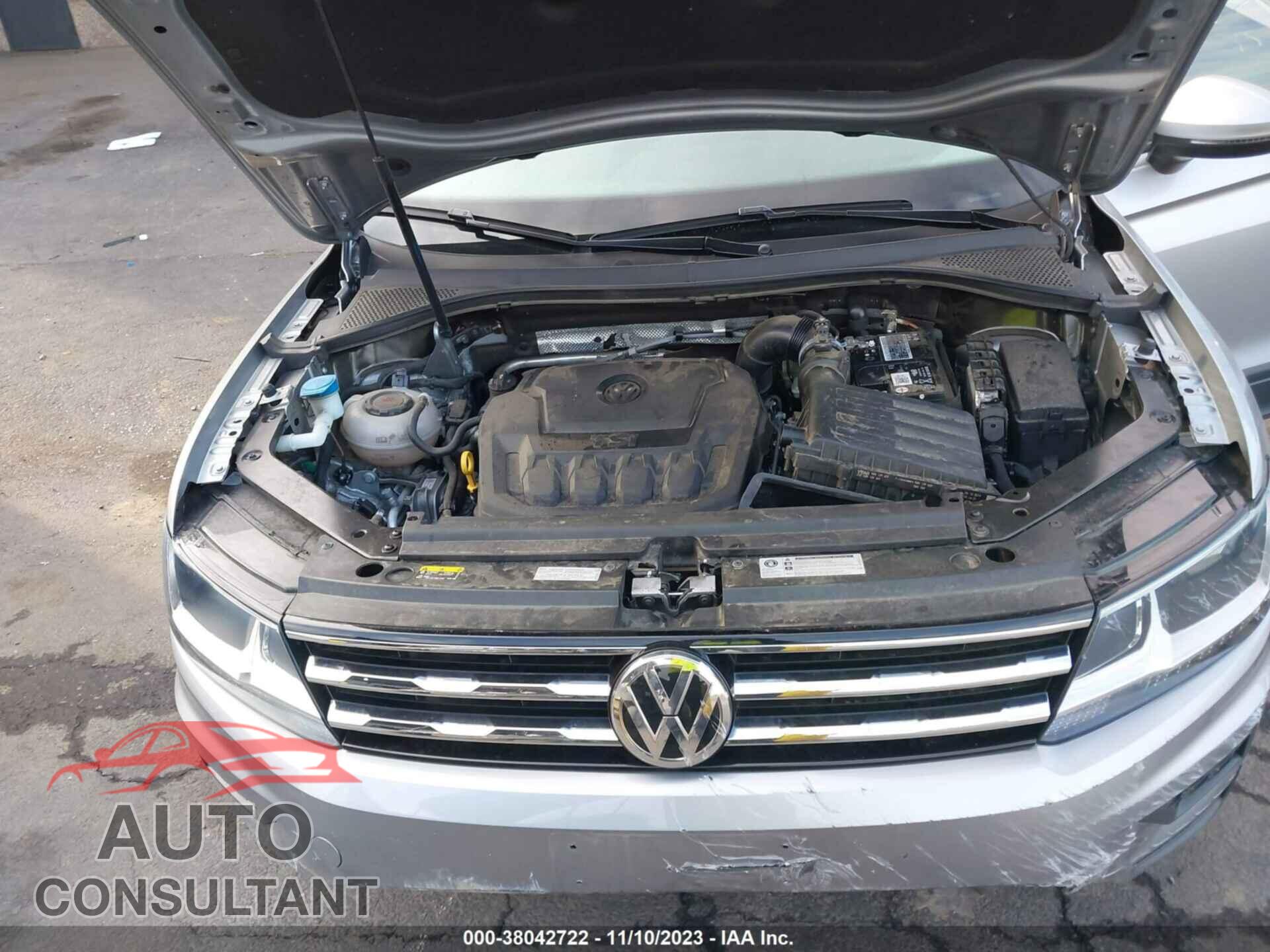 VOLKSWAGEN TIGUAN 2020 - 3VV1B7AX8LM083473