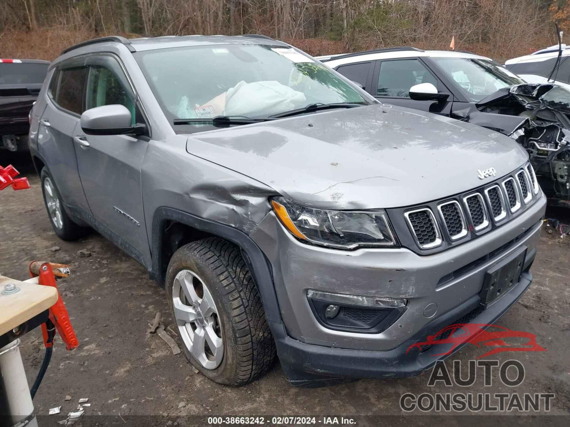 JEEP COMPASS 2018 - 3C4NJDBB2JT321213