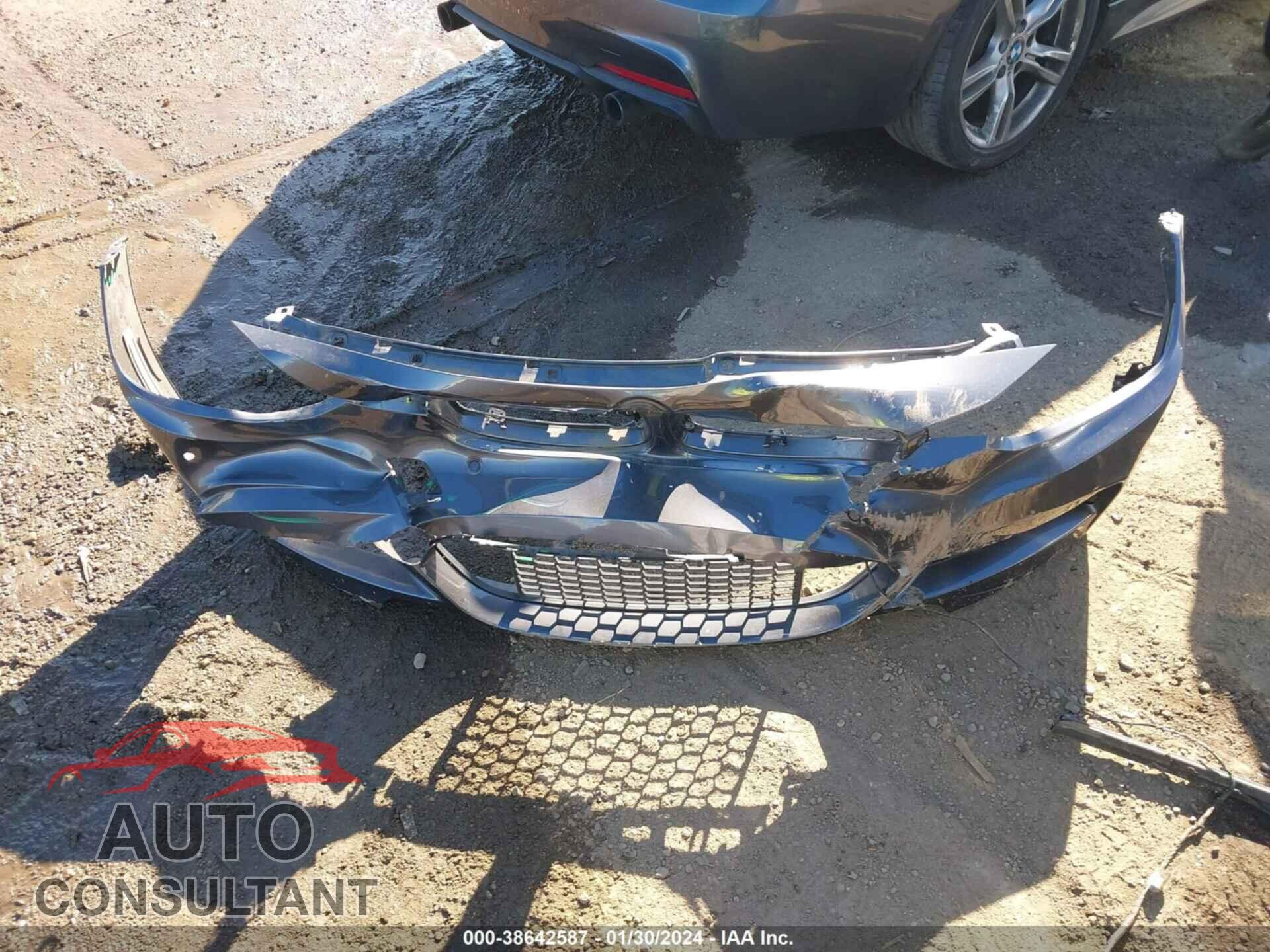 BMW 328I 2016 - WBA8E9G50GNU28543