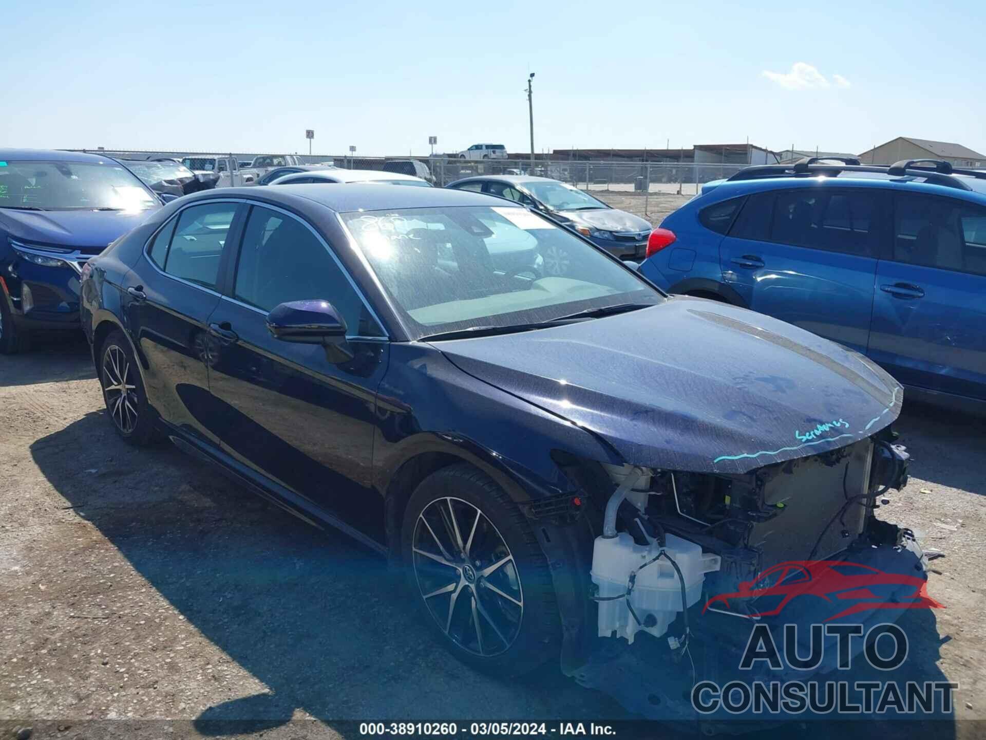 TOYOTA CAMRY 2021 - 4T1G11AK0MU604000
