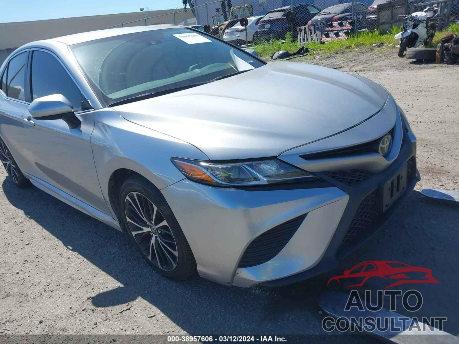 TOYOTA CAMRY 2019 - 4T1B11HK6KU727975