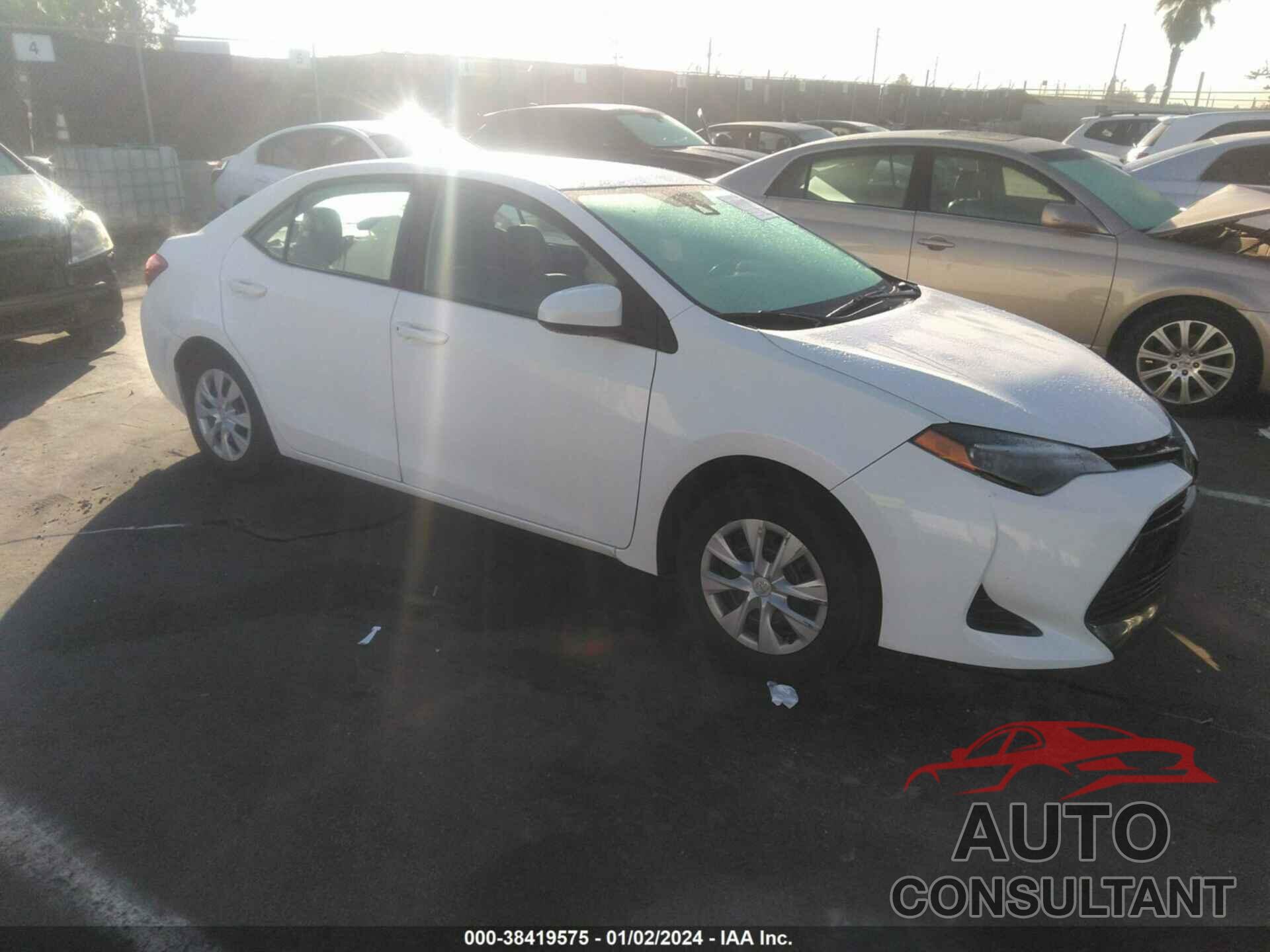 TOYOTA COROLLA 2017 - 5YFBURHE8HP709360