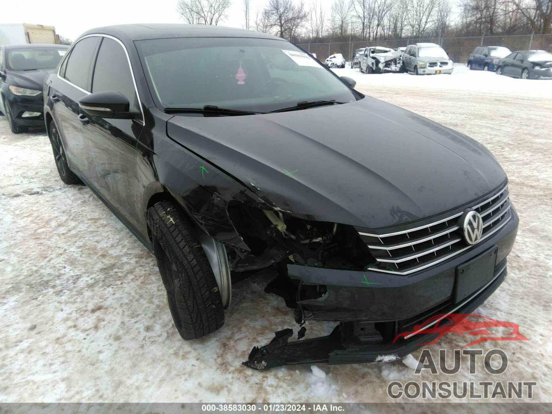 VOLKSWAGEN PASSAT 2018 - 1VWBA7A39JC006643