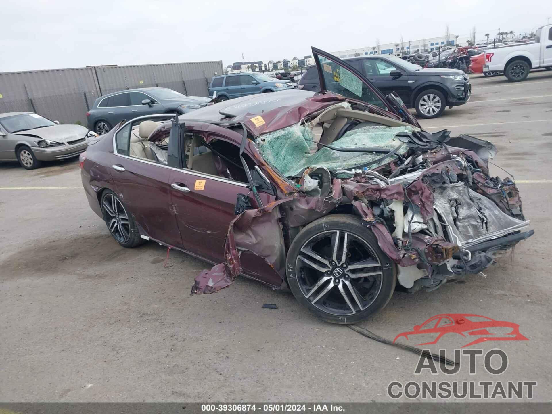 HONDA ACCORD 2017 - 1HGCR3F98HA005884