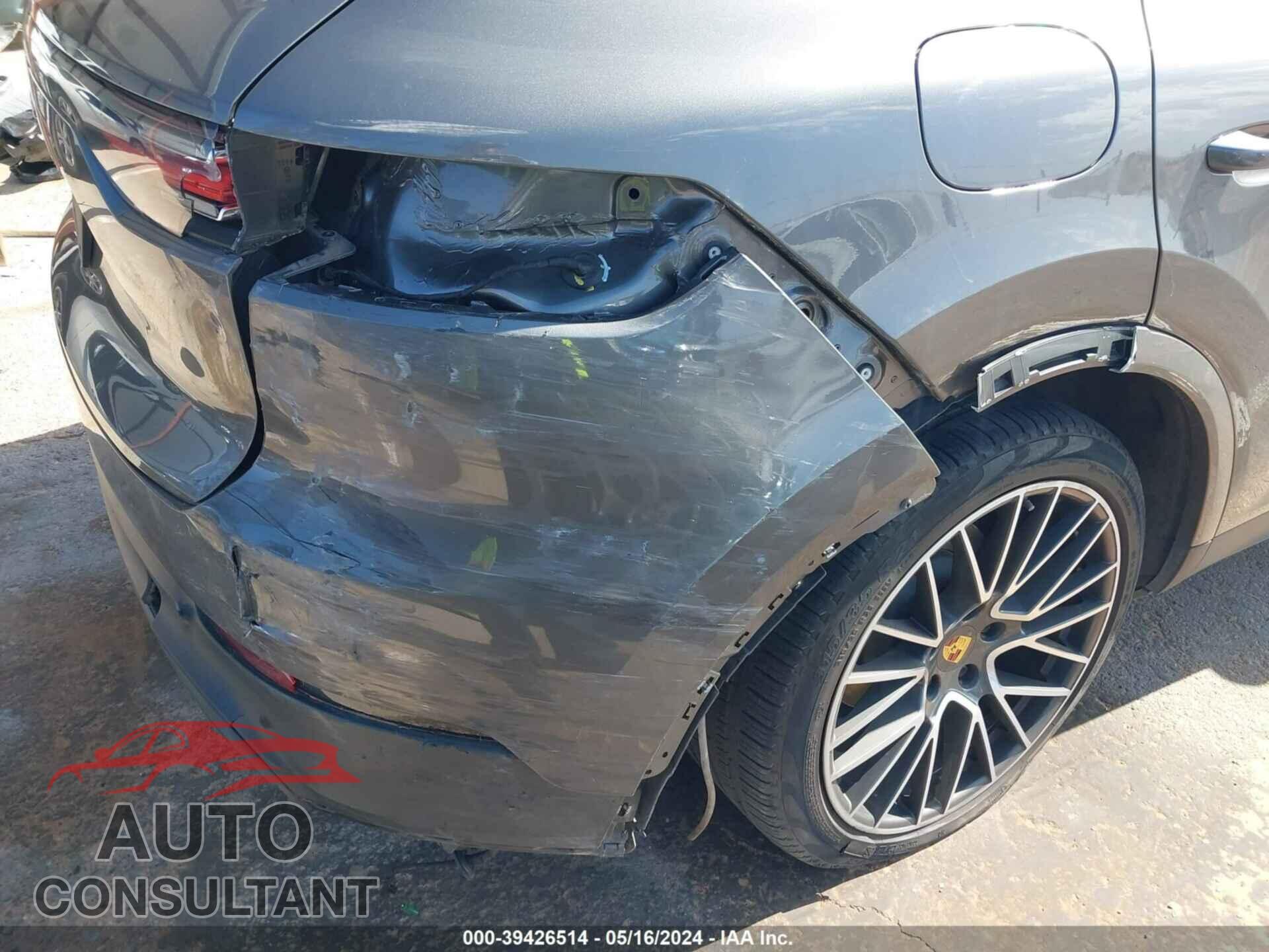 PORSCHE CAYENNE 2020 - WP1AA2AY6LDA02302